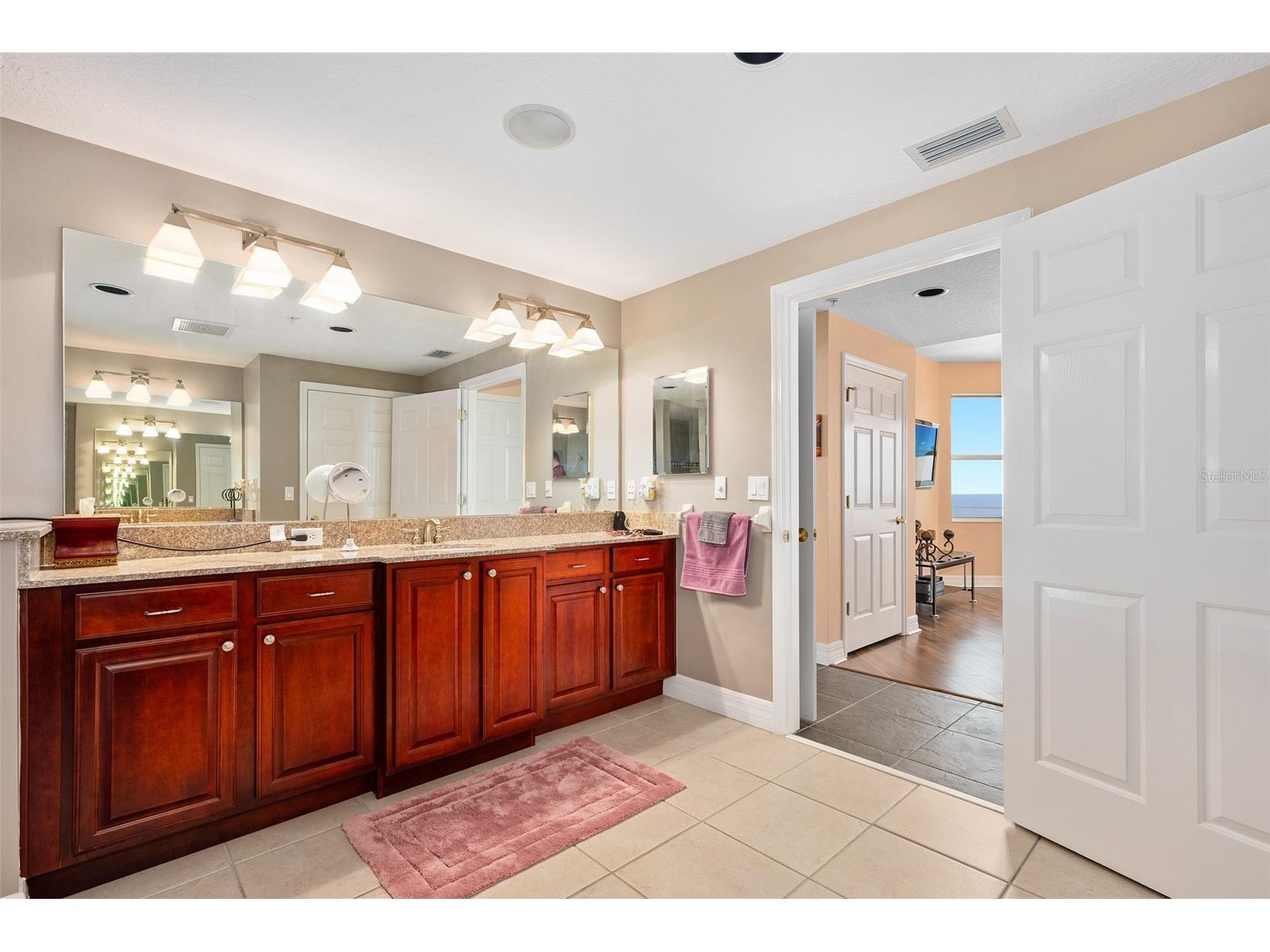 3851 S Atlantic Avenue #701 Daytona Beach FL 32118 - ATLANTIC OCEAN V4944000 image36