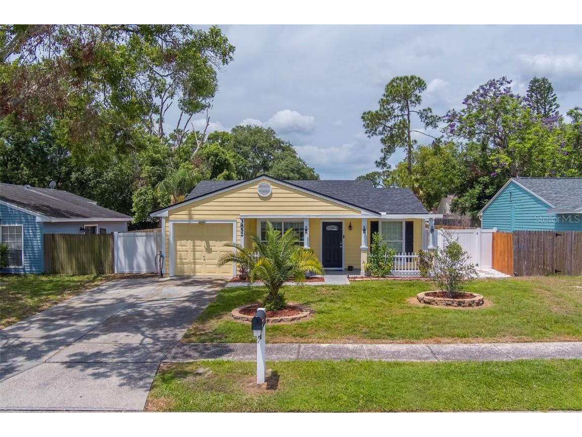 3852 Berkshire Court Palm Harbor FL 34684 TB8382187 image1