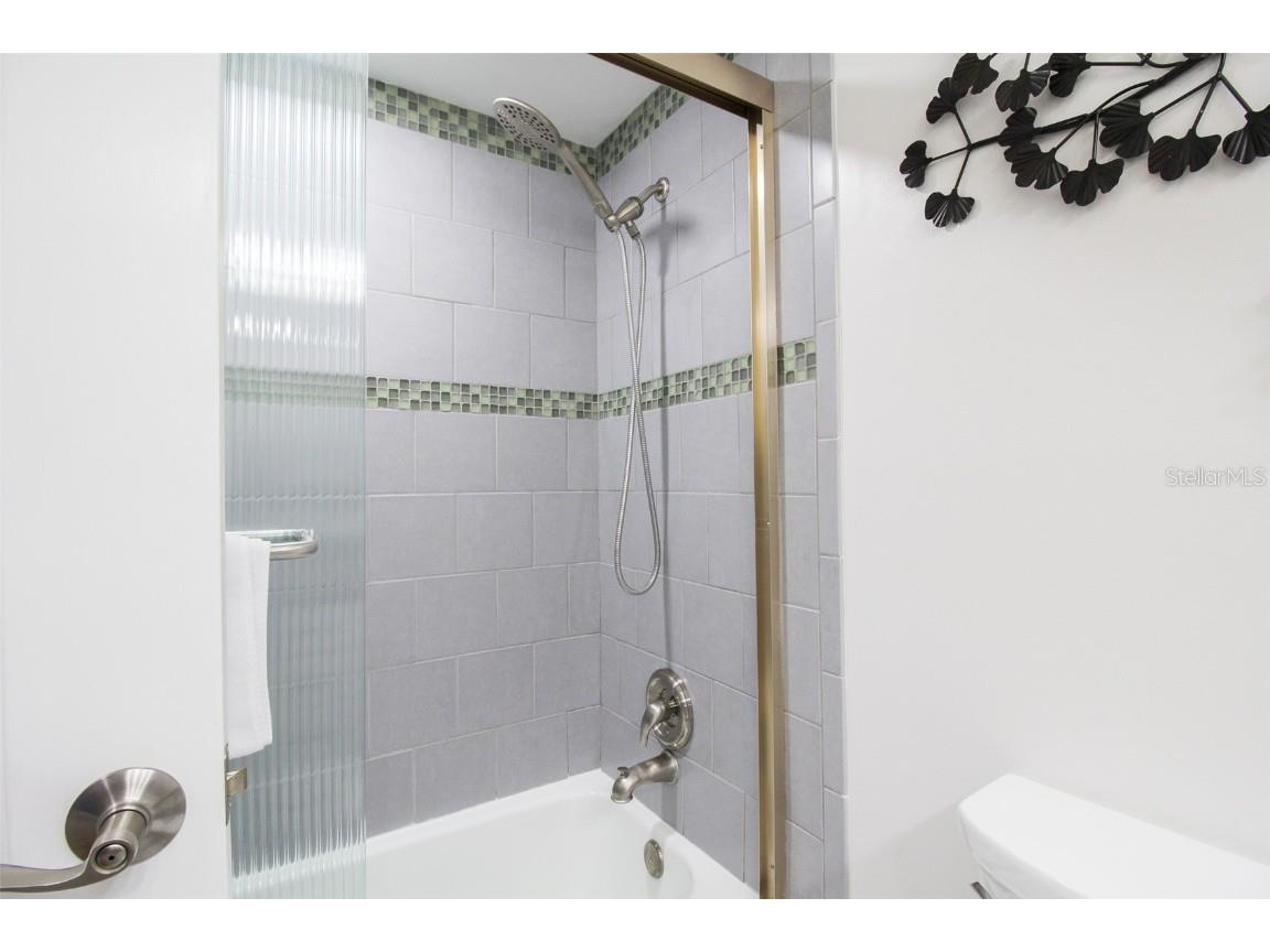 3852 Gatewood Drive Sarasota FL 34232 A4533556 image16