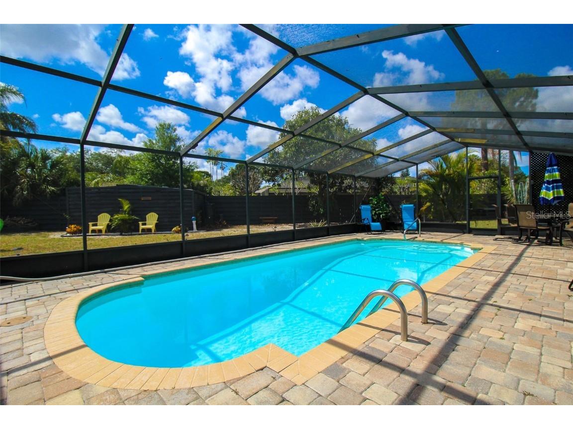 3852 Gatewood Drive Sarasota FL 34232 A4533556 image2