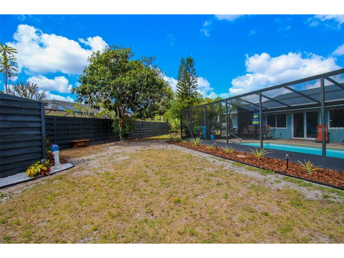 3852 Gatewood Drive Sarasota FL 34232 A4533556 image47