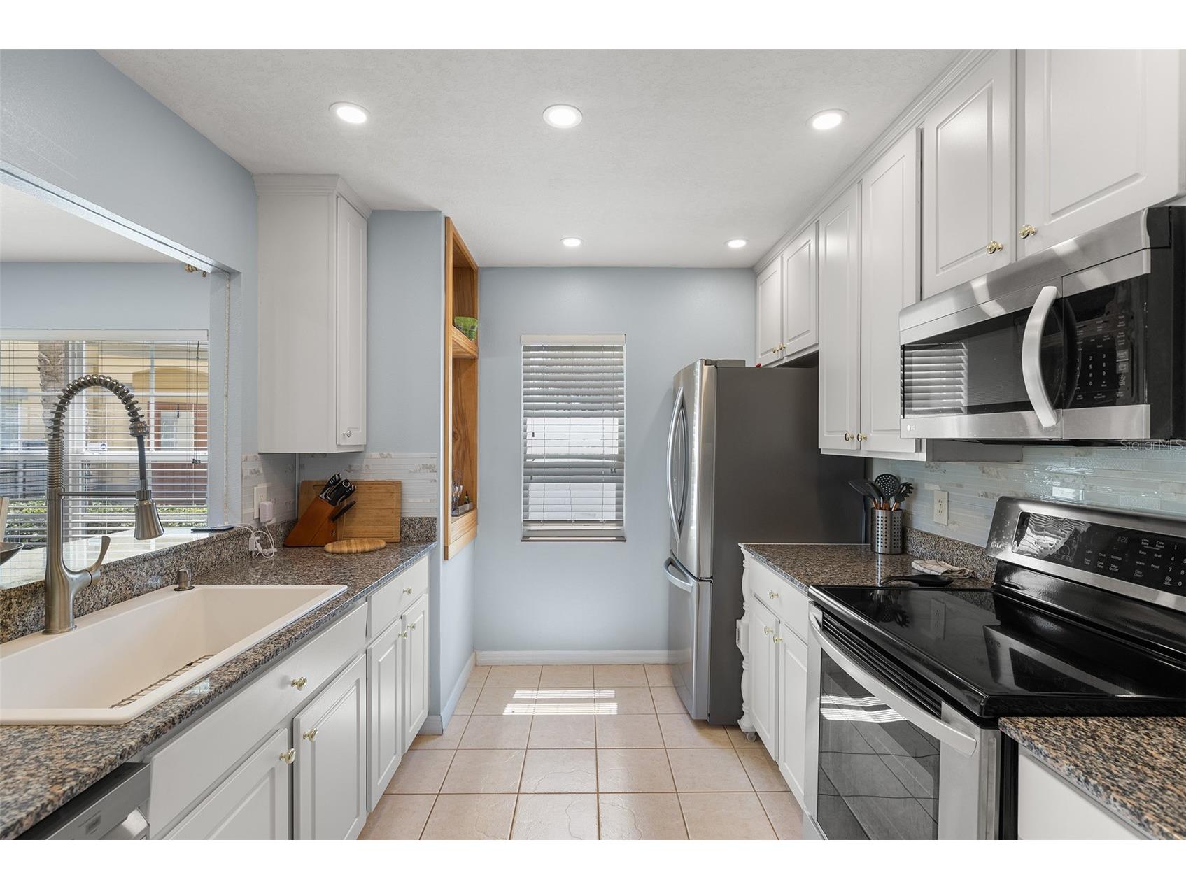 3852 Mandalay Drive Saint Petersburg FL 33705 TB8501610 image11