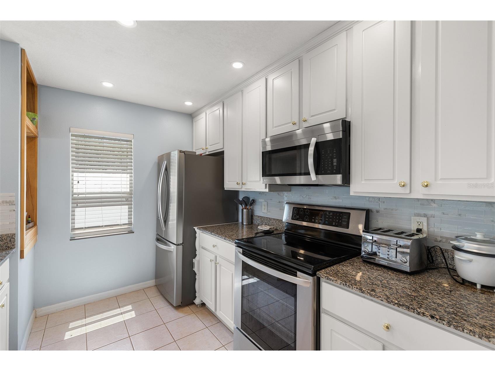 3852 Mandalay Drive Saint Petersburg FL 33705 TB8501610 image12