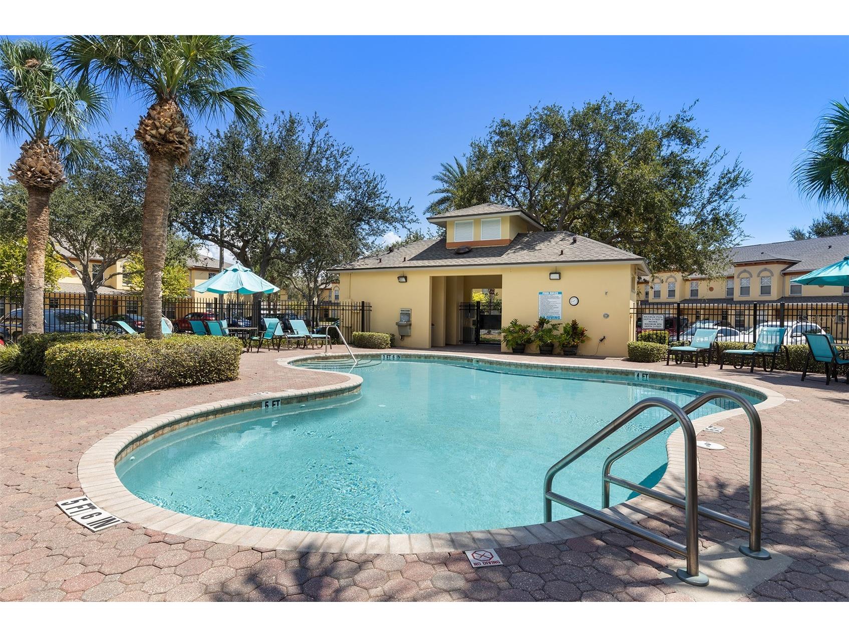 3852 Mandalay Drive Saint Petersburg FL 33705 TB8501610 image25