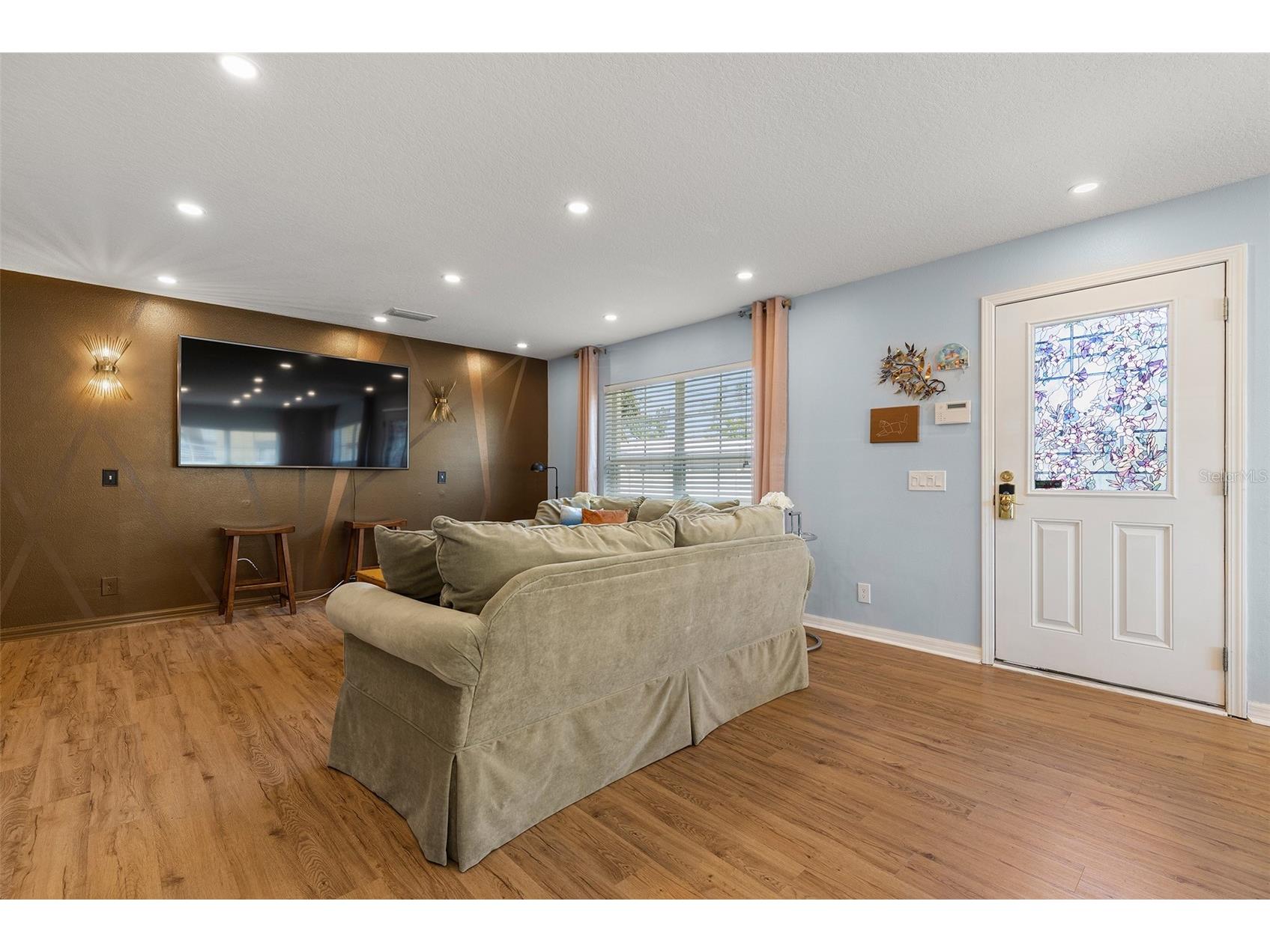 3852 Mandalay Drive Saint Petersburg FL 33705 TB8501610 image4