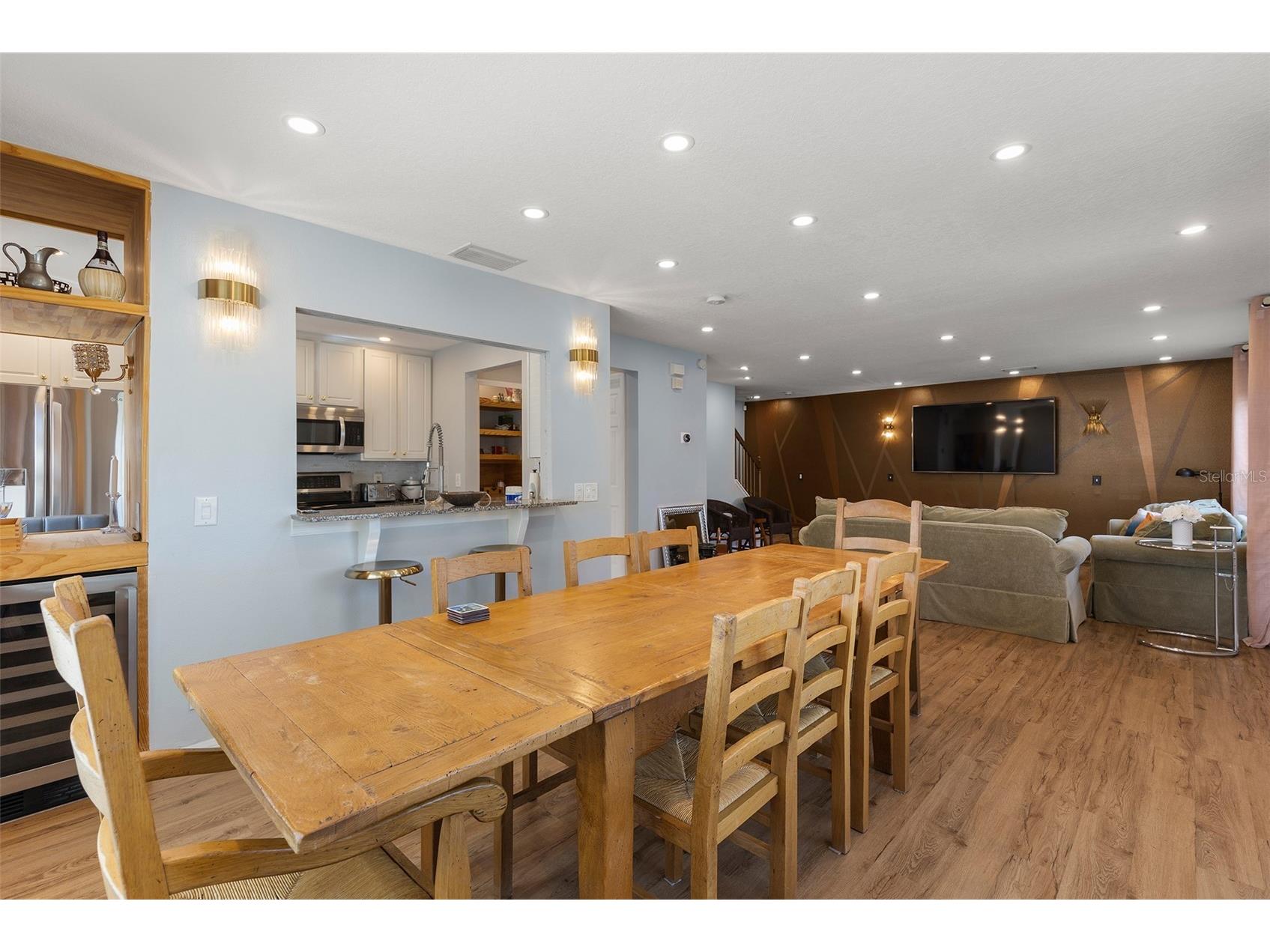 3852 Mandalay Drive Saint Petersburg FL 33705 TB8501610 image9
