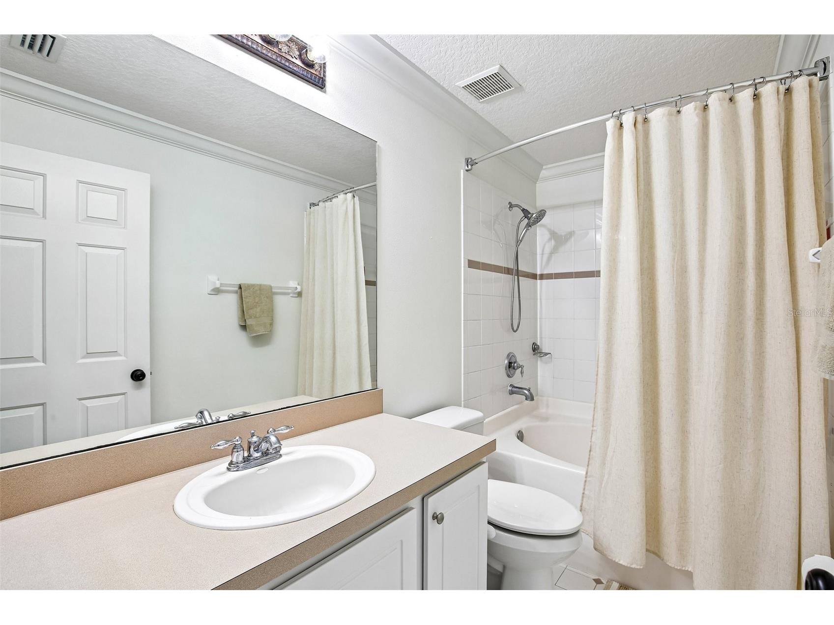 3853 Island Way Saint Petersburg FL 33705 TB8524322 image18