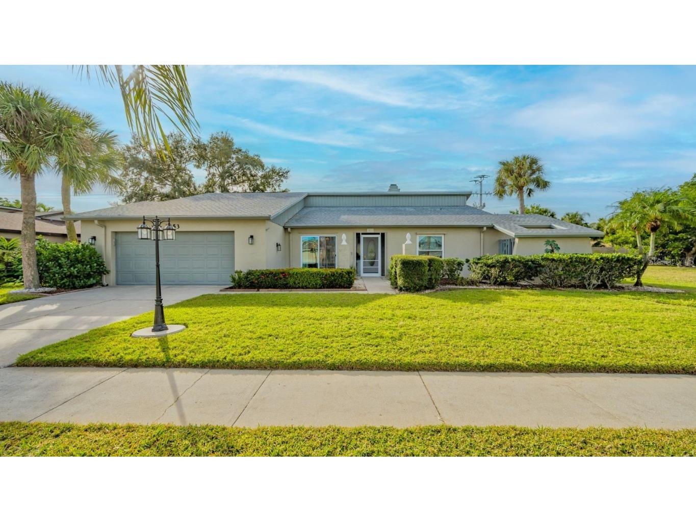 3853 Kingston Boulevard Sarasota FL 34238 A4594227 image1
