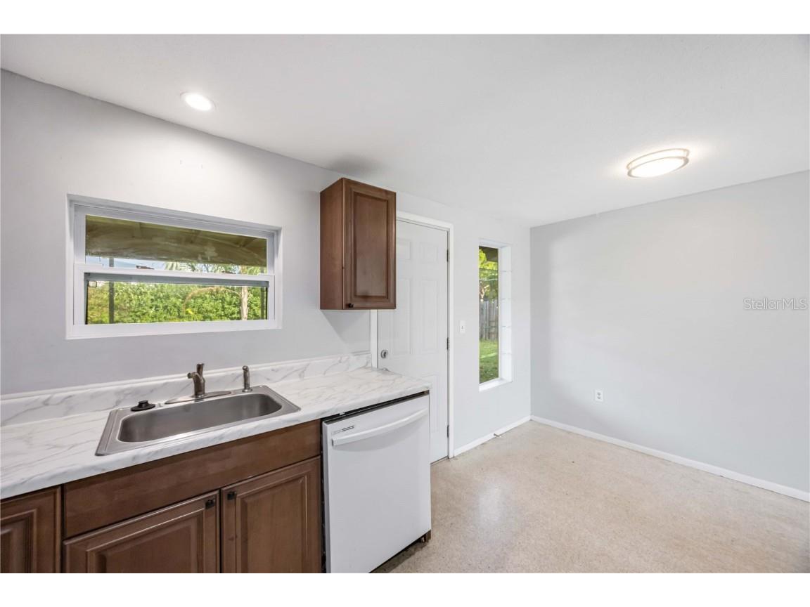 3853 Woodrow Ridge Street Sarasota FL 34233 A4673752 image11