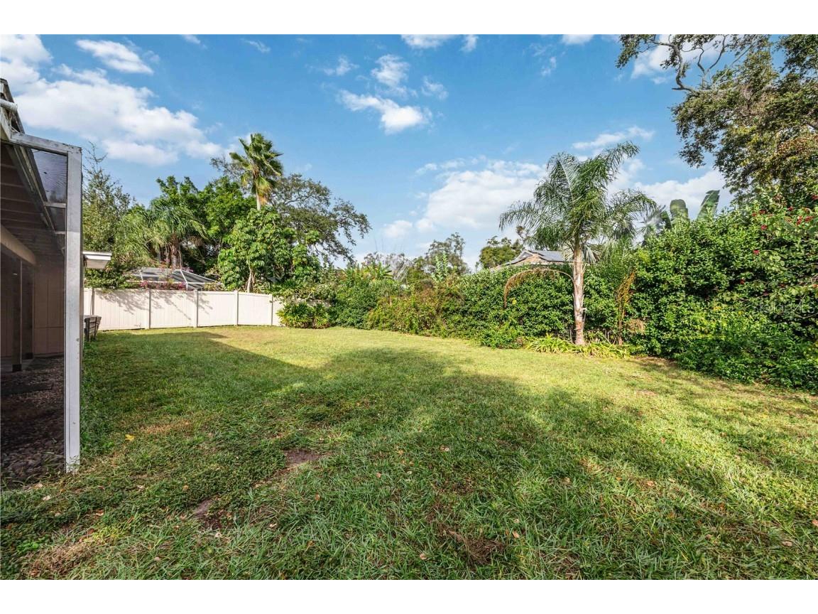 3853 Woodrow Ridge Street Sarasota FL 34233 A4673752 image28