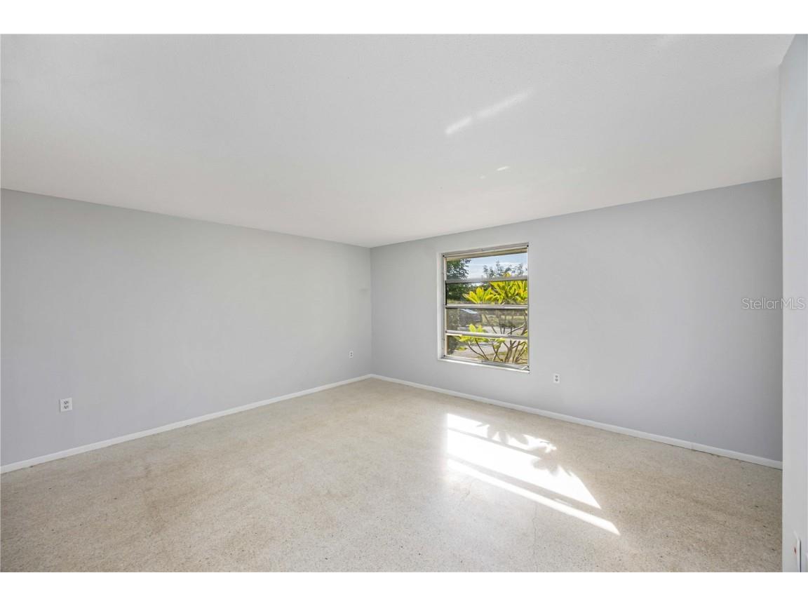 3853 Woodrow Ridge Street Sarasota FL 34233 A4673752 image8