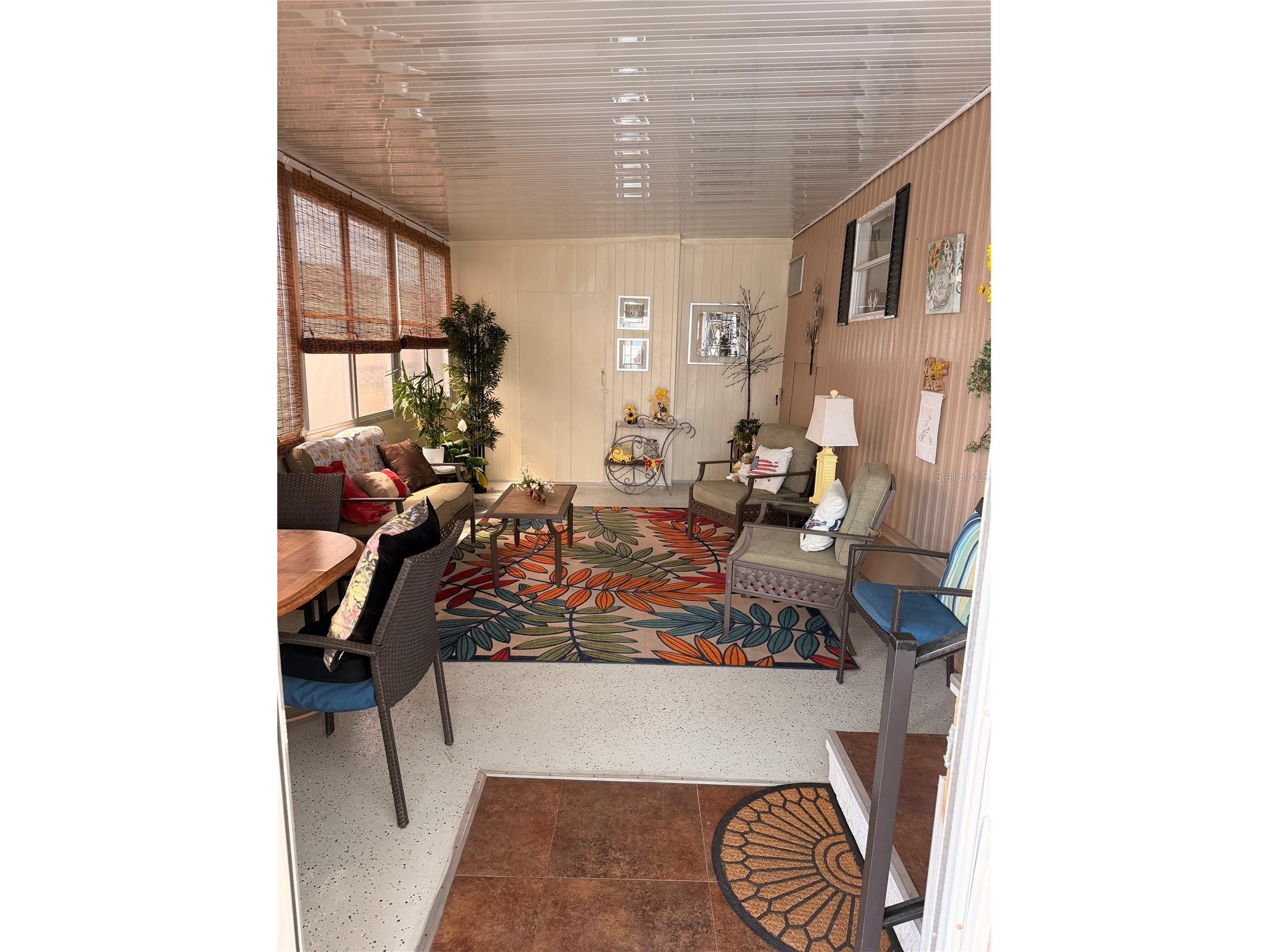 38533 Lansing Avenue Zephyrhills FL 33542 W7886332 image2