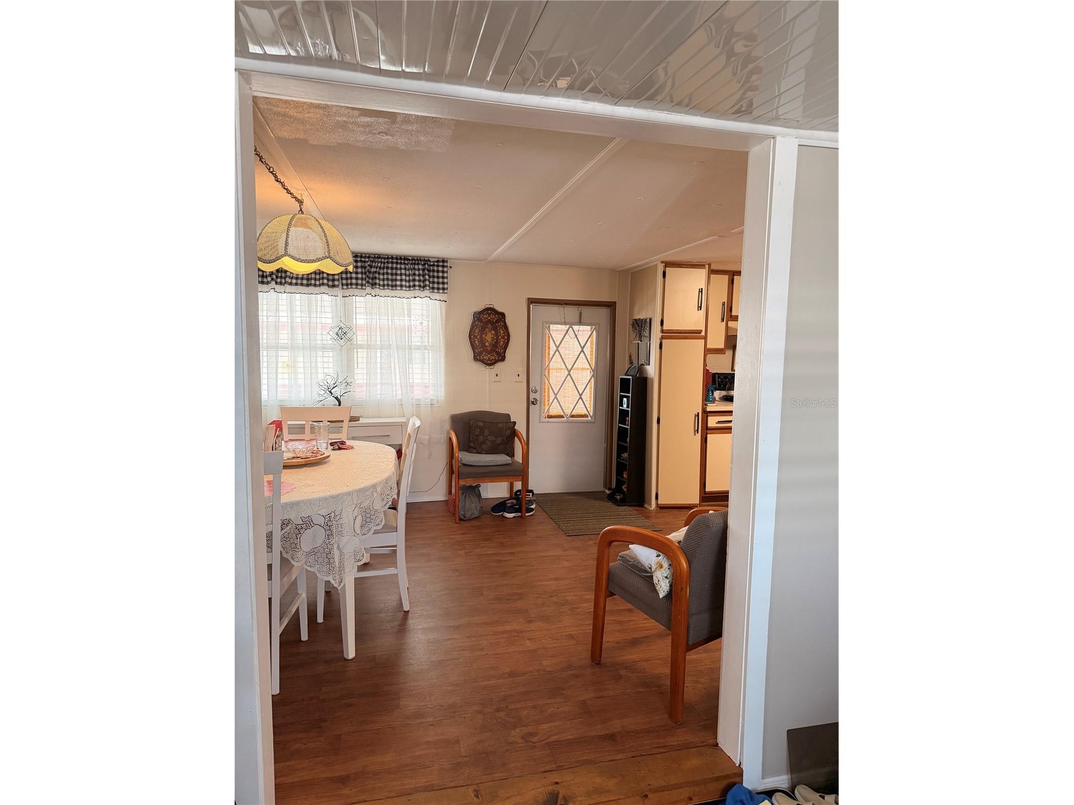 38533 Lansing Avenue Zephyrhills FL 33542 W7886332 image6