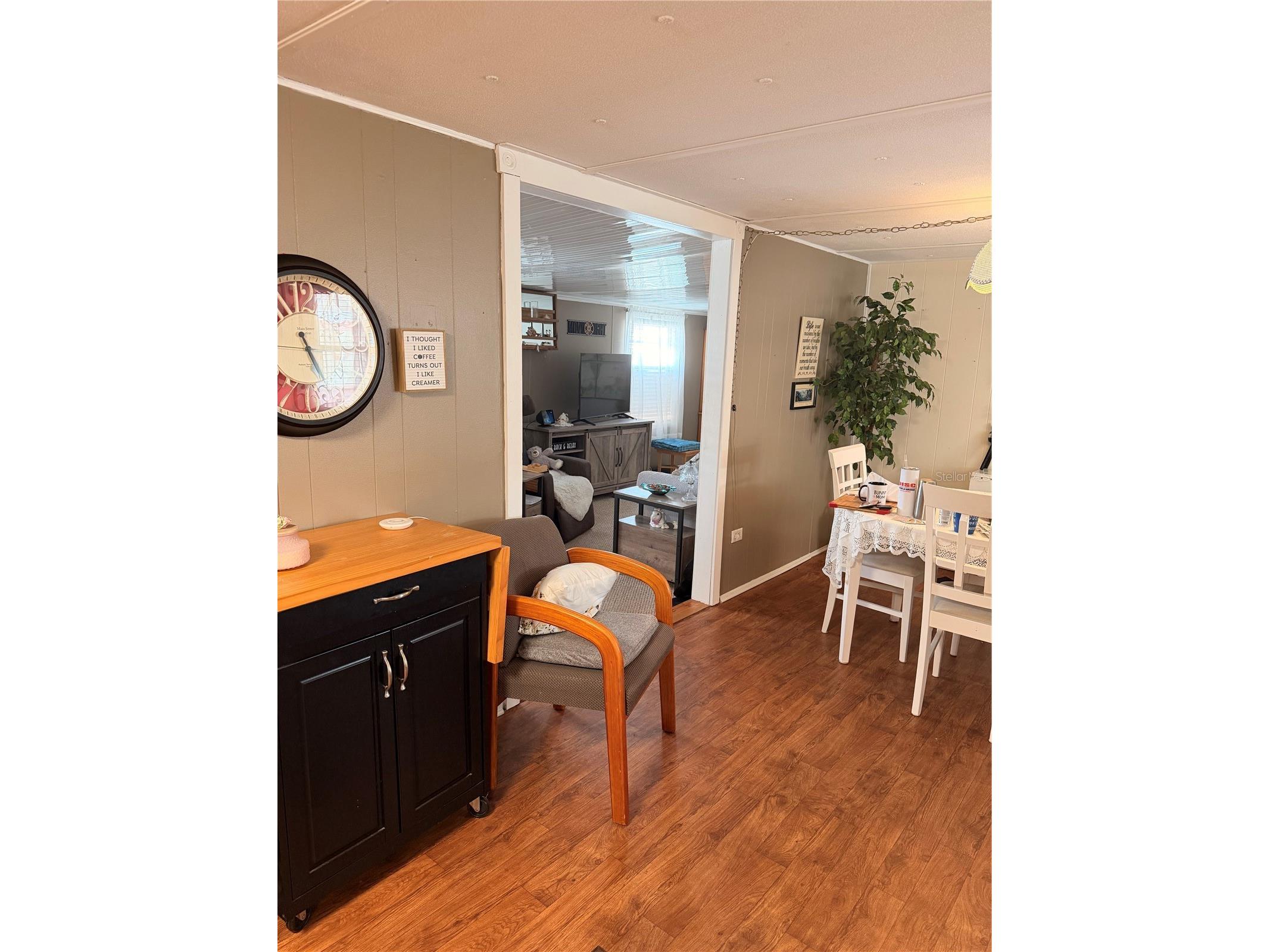 38533 Lansing Avenue Zephyrhills FL 33542 W7886332 image9
