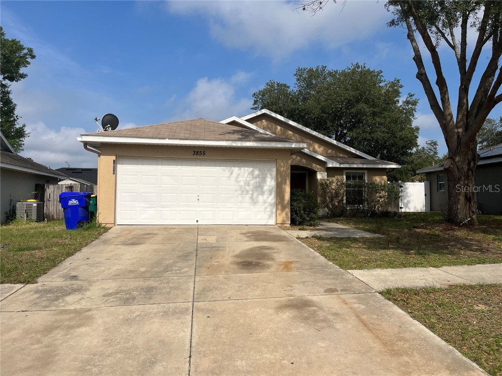 3855 Bayshore Circle Tavares FL 32778 G5069551 image1