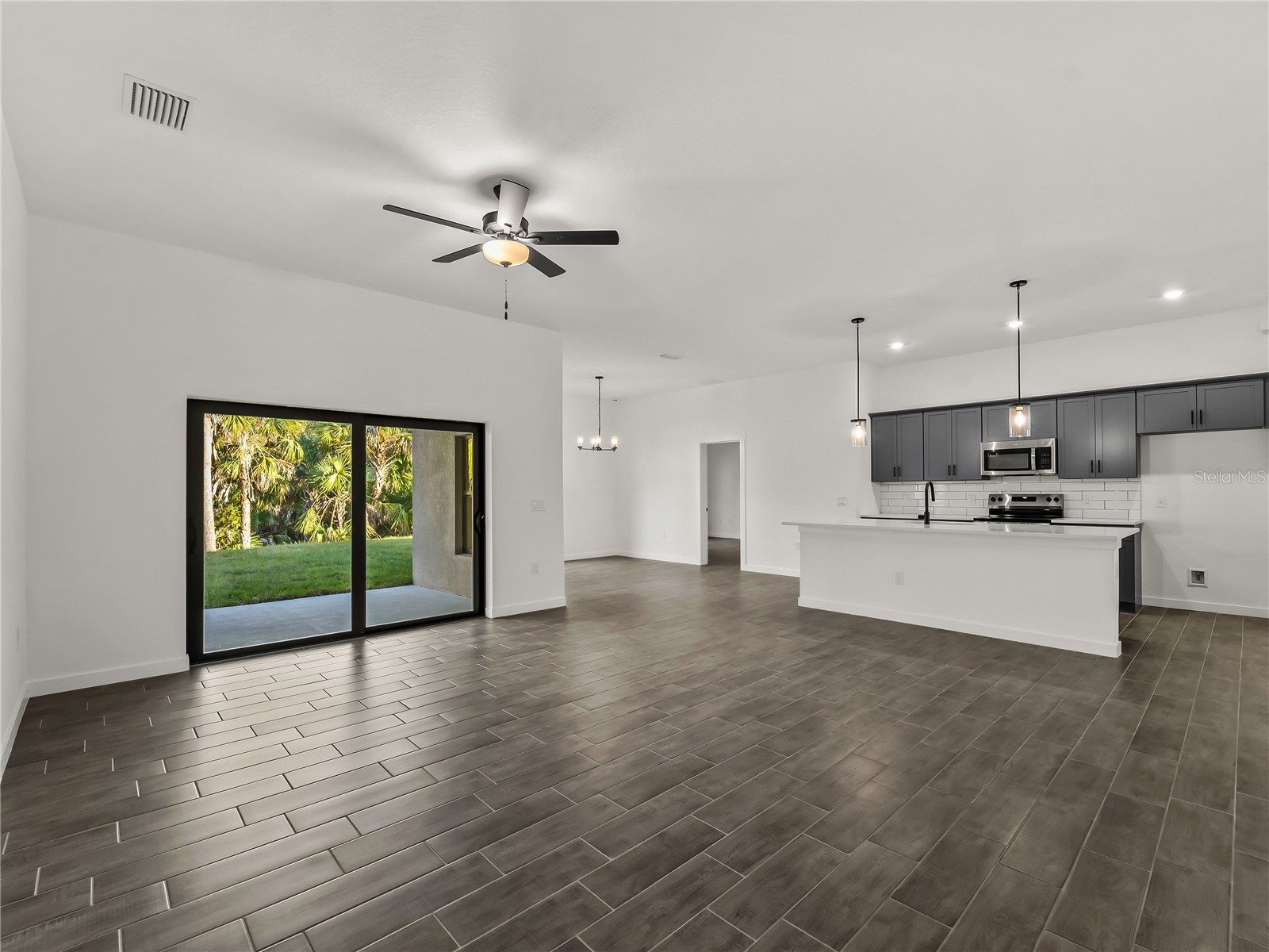3855 Lamarque Avenue North Port FL 34286 C7522719 image8