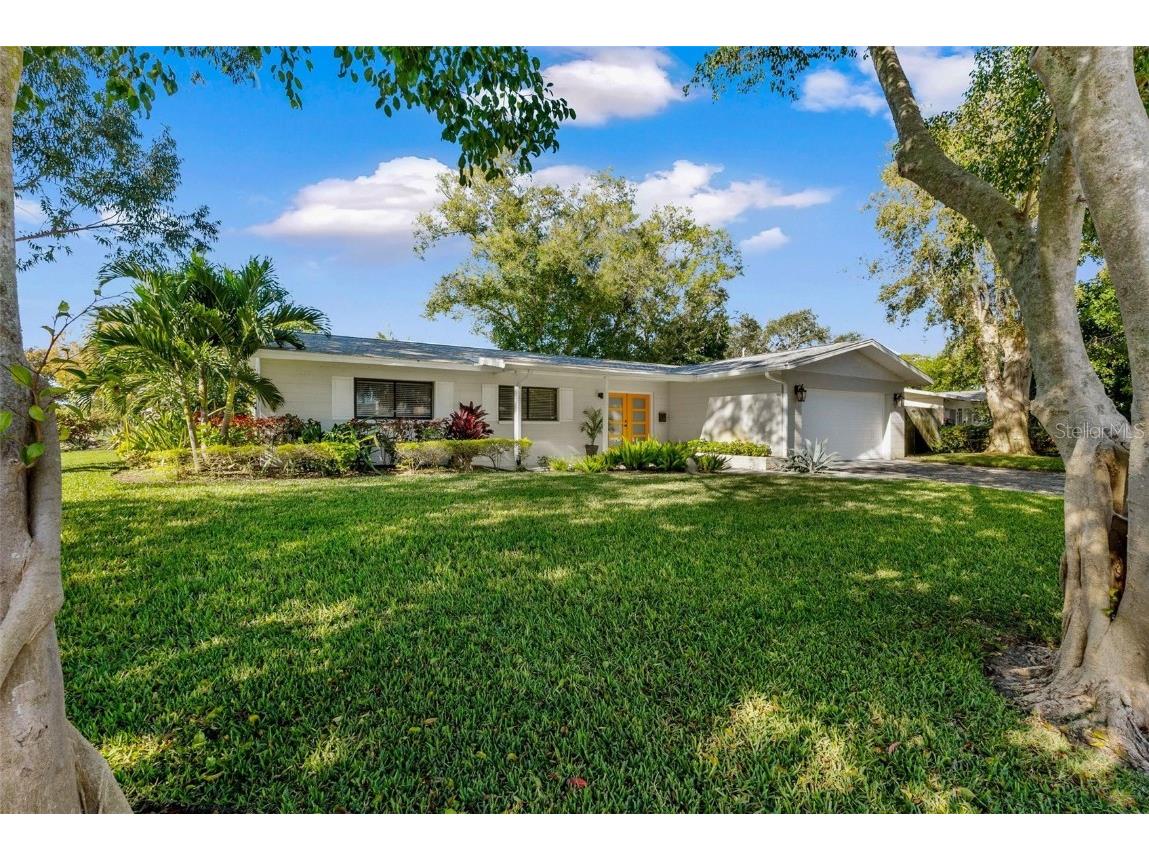 3855 Manatee Drive SE Saint Petersburg FL 33705 J972746 image1