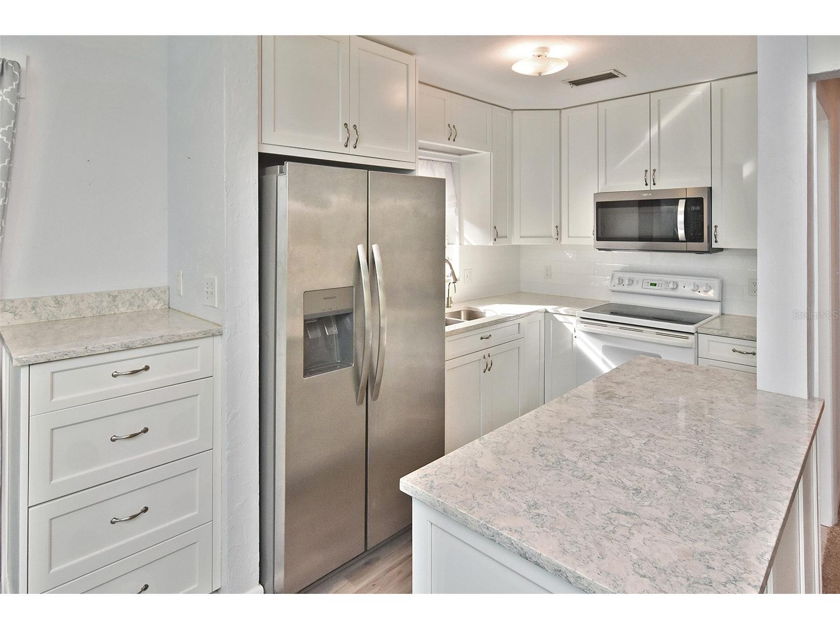 3856 27th Parkway Sarasota FL 34235 A4682653 image11