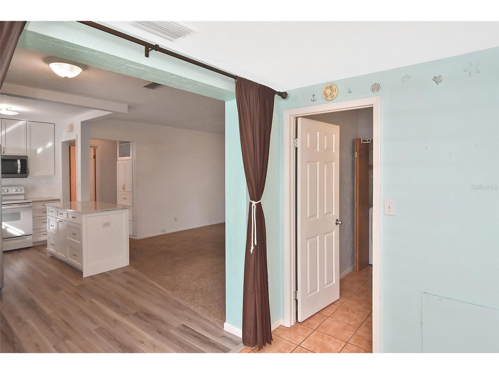 3856 27th Parkway Sarasota FL 34235 A4682653 image25