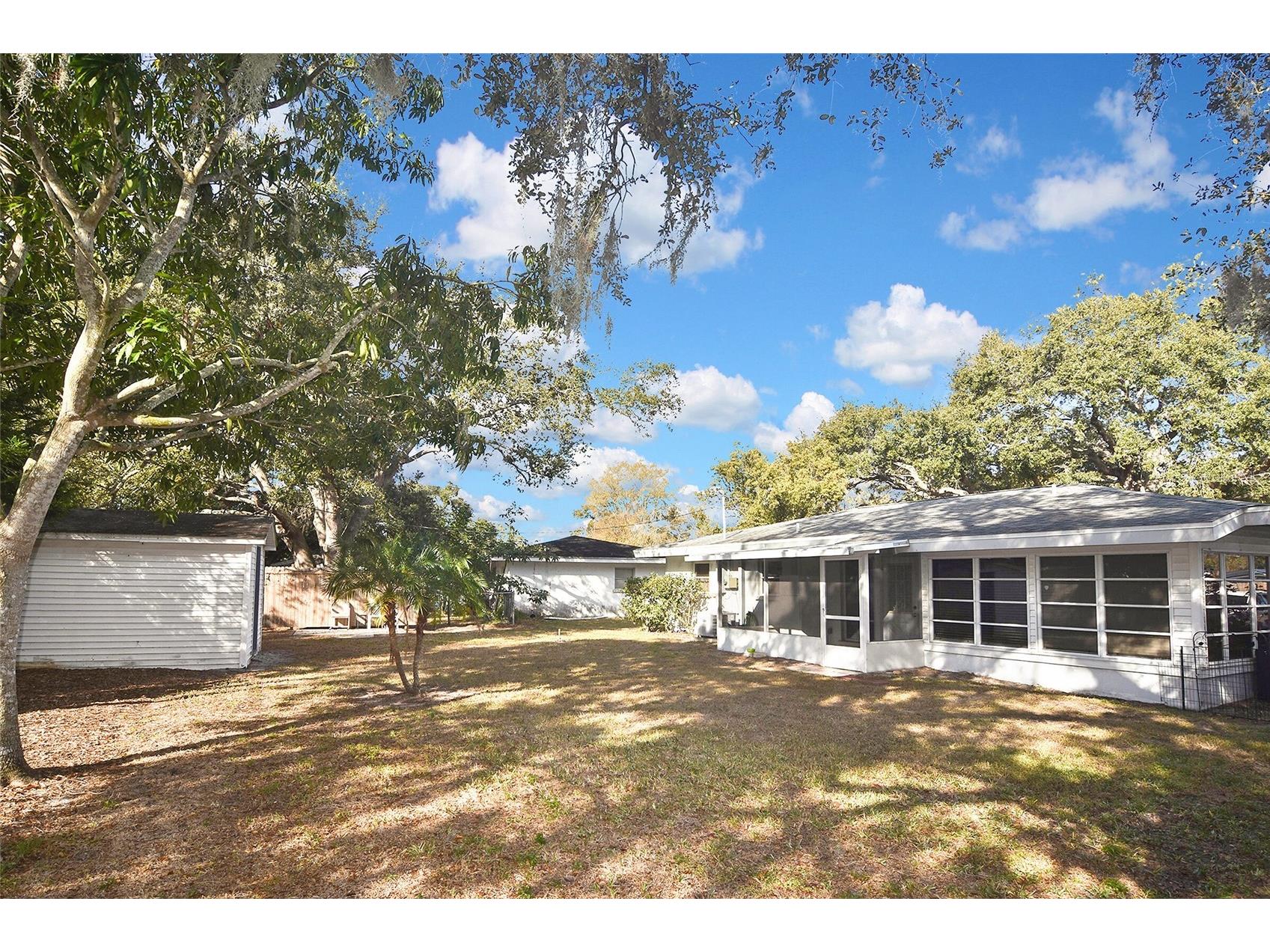 3856 27th Parkway Sarasota FL 34235 A4682653 image45