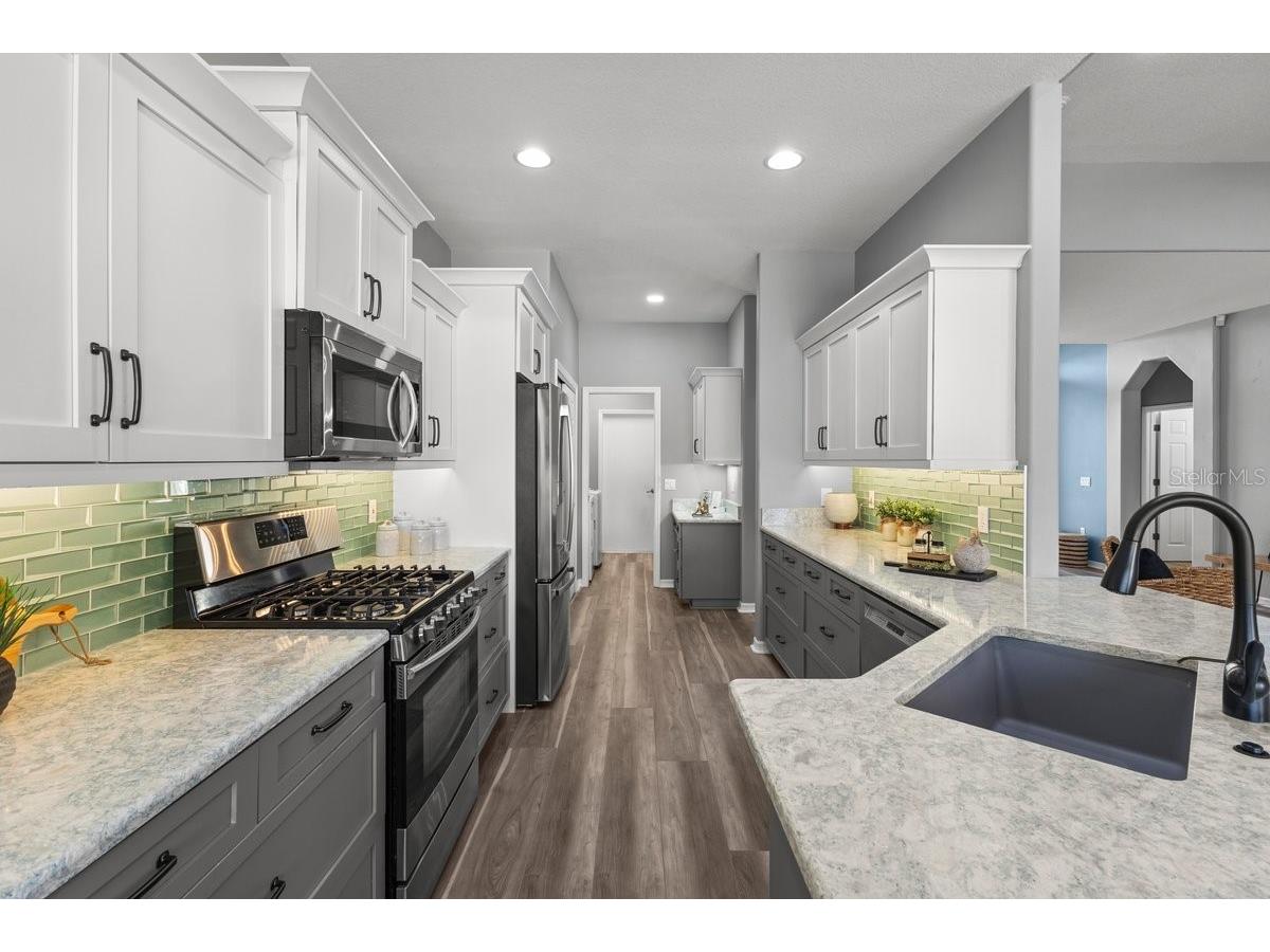 3856 Whispering Oaks Drive North Port FL 34287 C7526314 image9