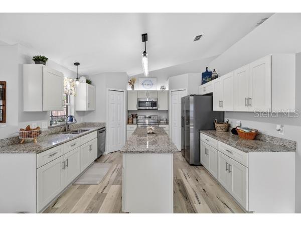 3857 Sleepy Hill Oaks Loop Lakeland FL 33810 L4962258 image7