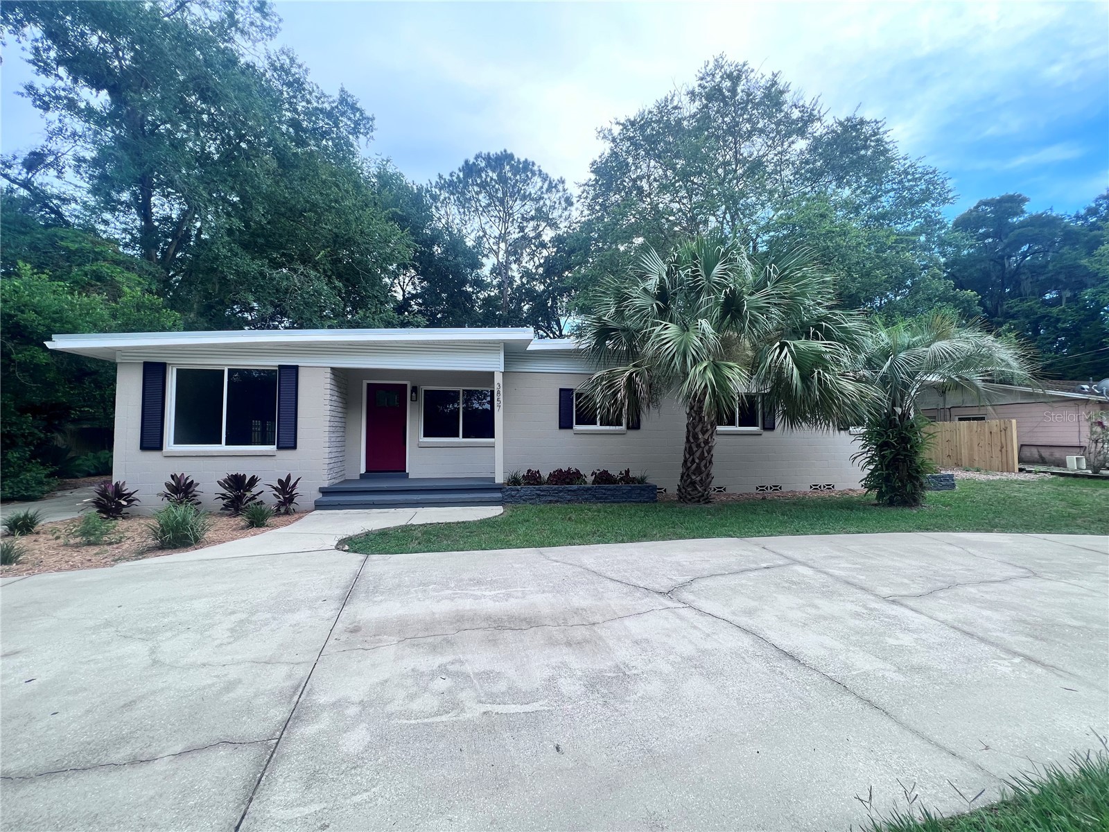 3857 W University Avenue Gainesville FL 32607 GC538265 image2