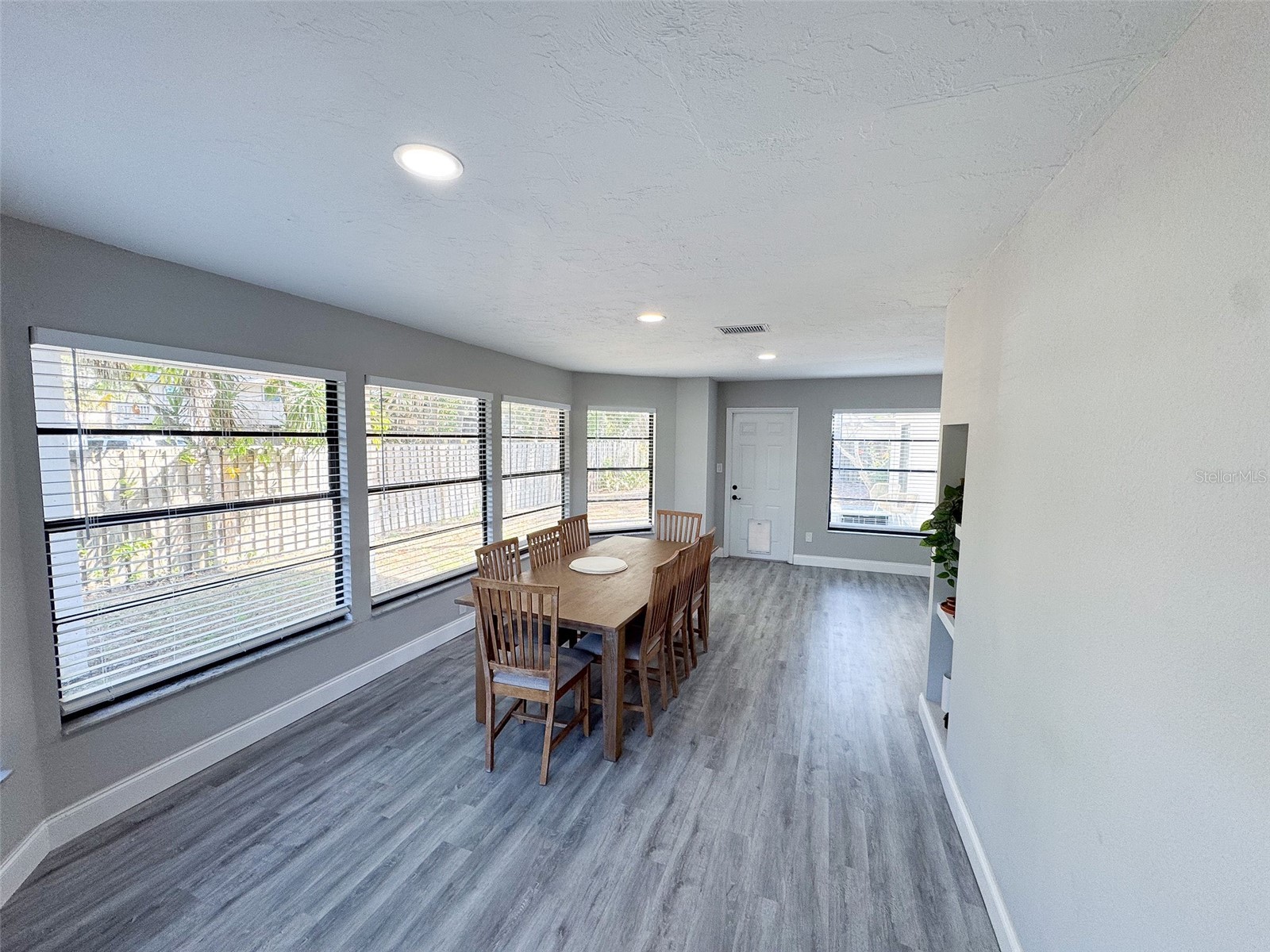 3857 Woodrow Ridge Street Sarasota FL 34233 A4683318 image9