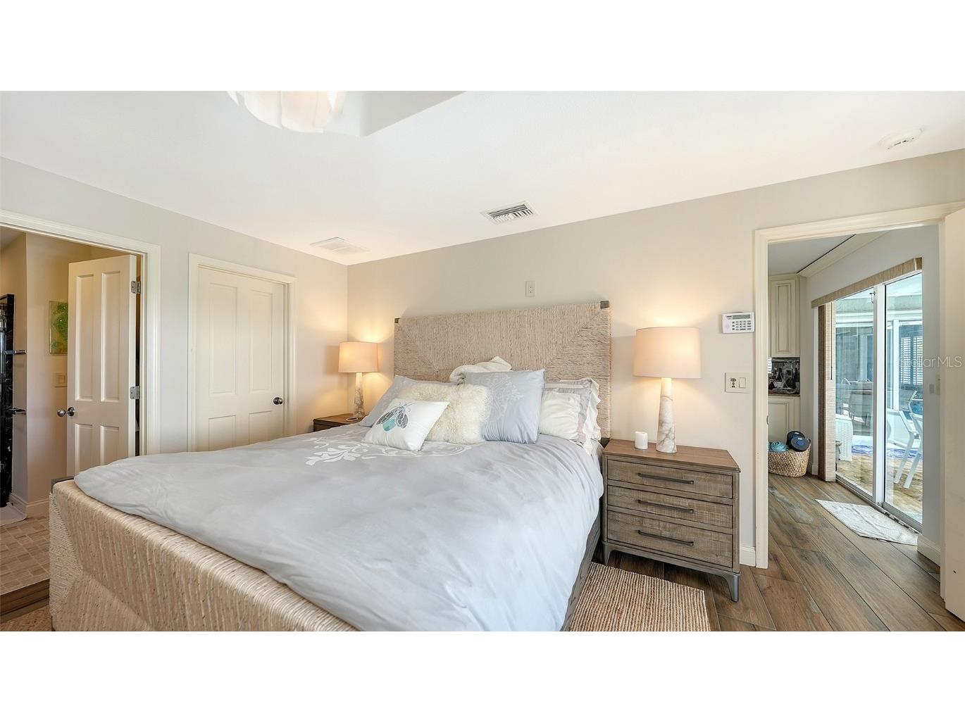 3858 Casey Key Nokomis FL 34275 - INTERCOASTAL WATER WAY ICW A4634966 image27