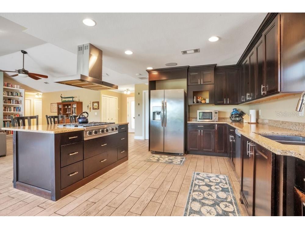 3858 Shore Boulevard Oldsmar FL 34677 TB8506221 image17