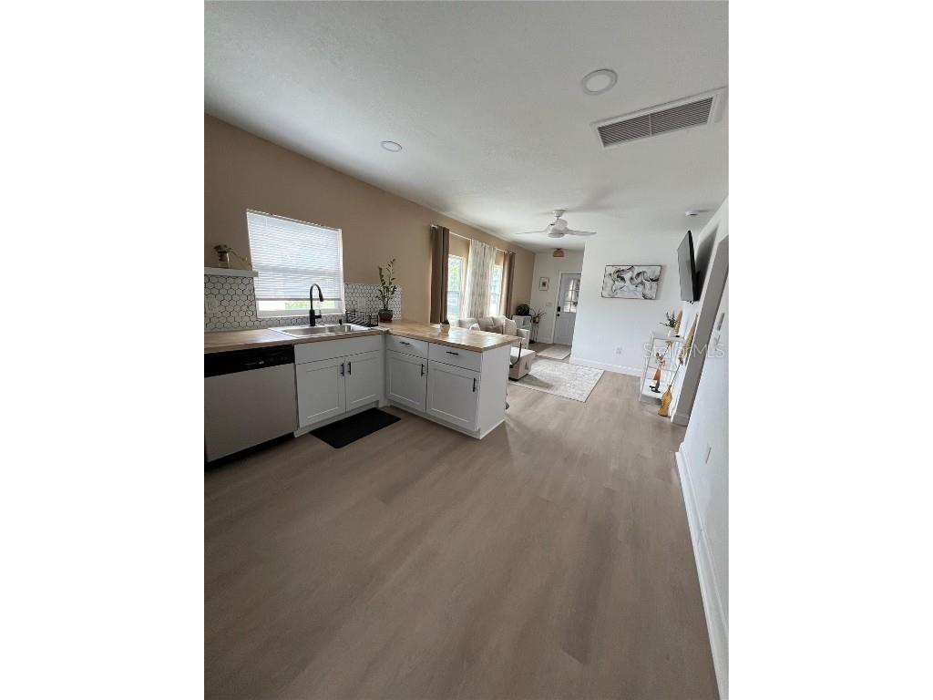 3859 9th Avenue S Saint Petersburg FL 33711 TB8389610 image13