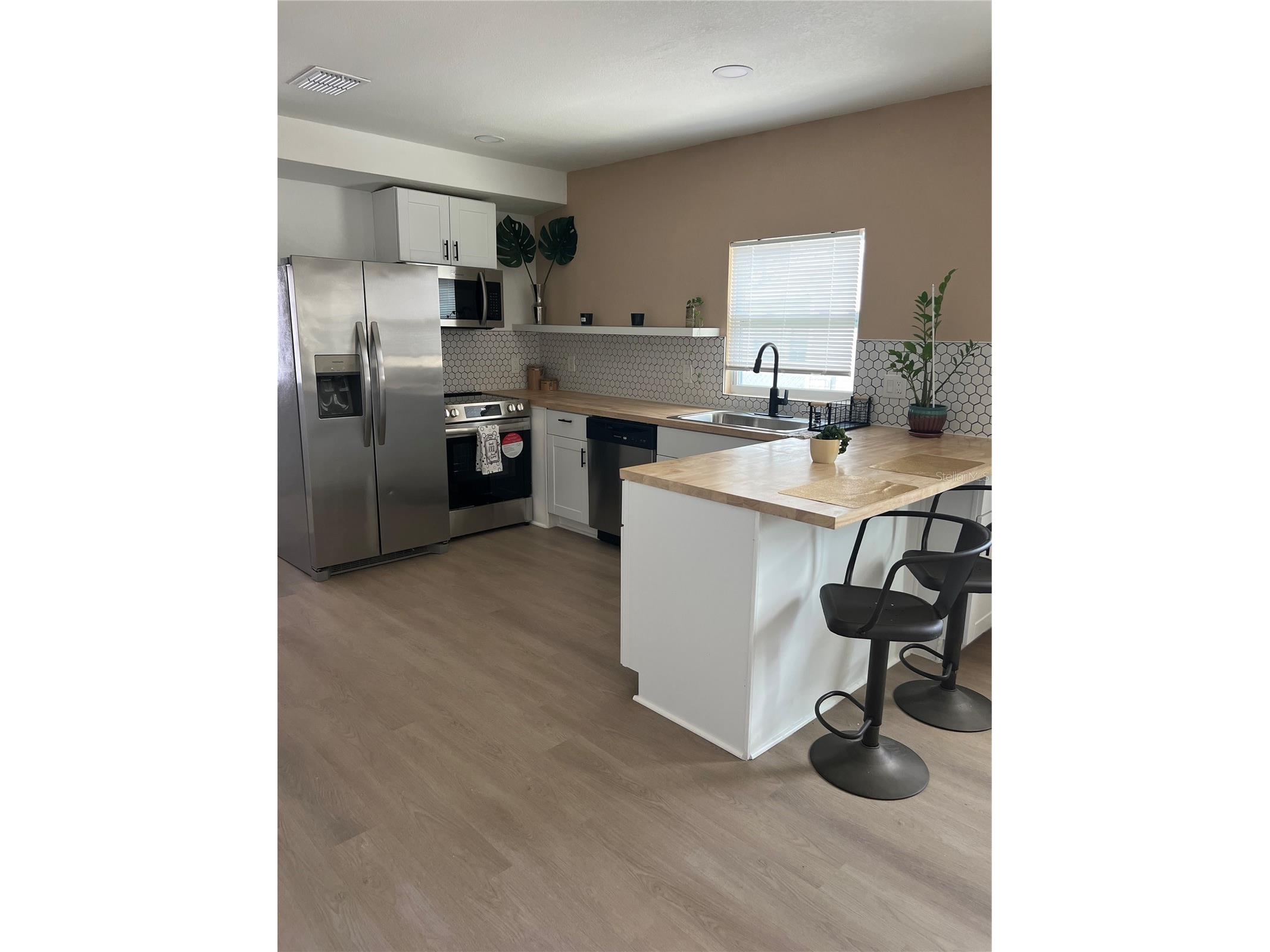 3859 9th Avenue S Saint Petersburg FL 33711 TB8505570 image4