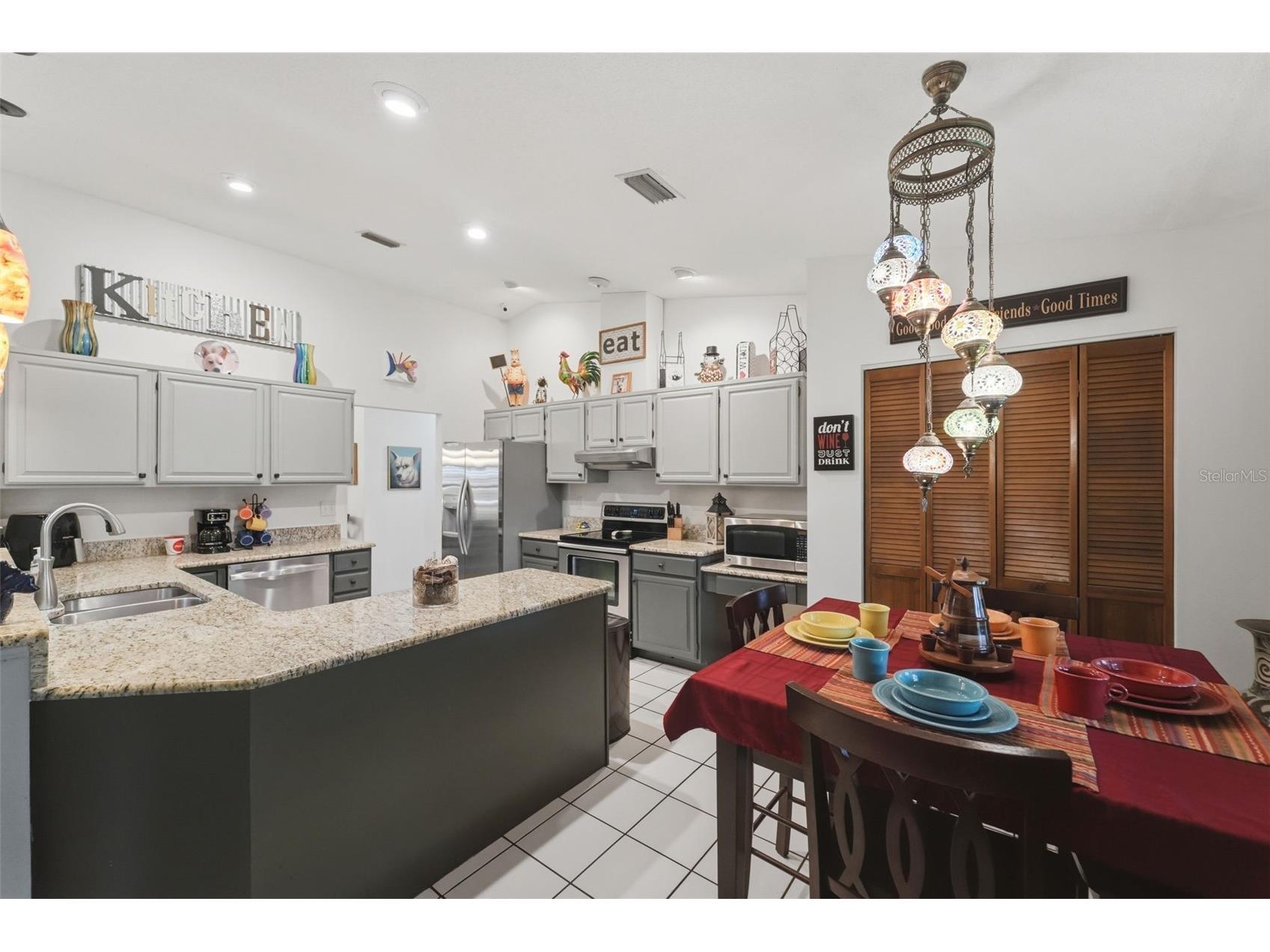 386 Lake Charles Road Deland FL 32724 V4949517 image12