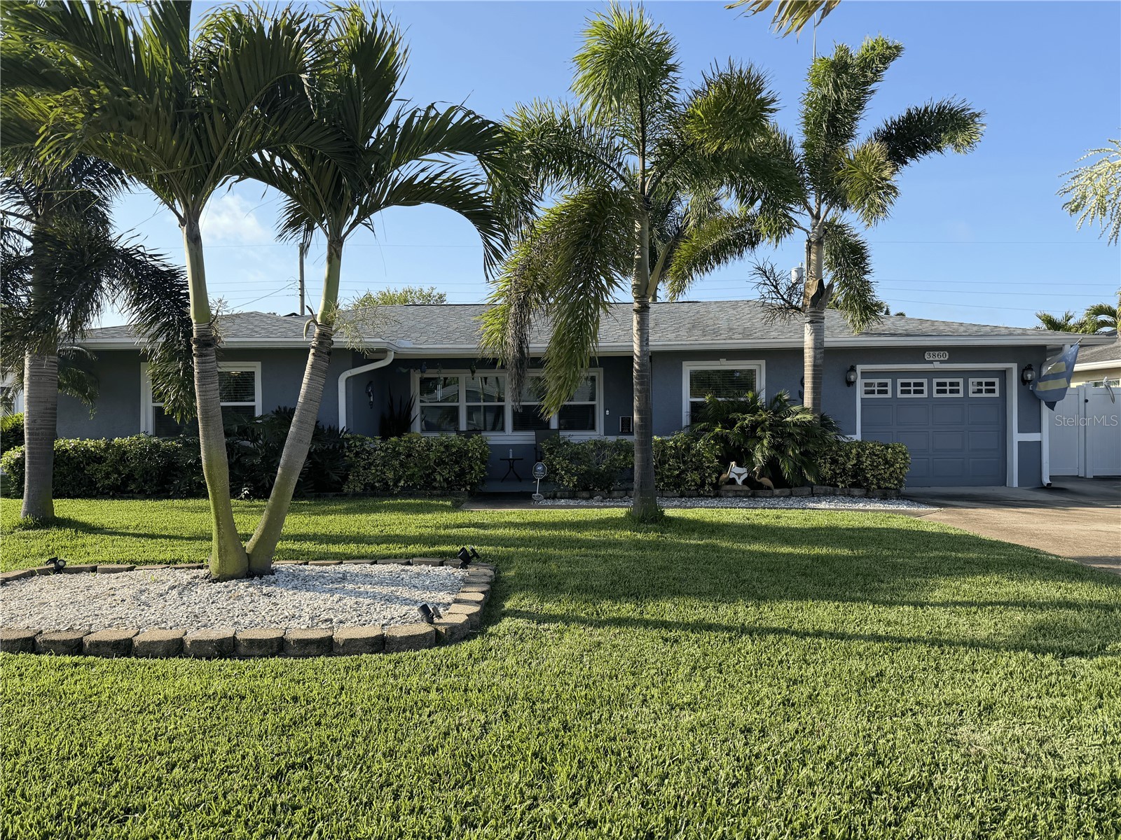 3860 25th Avenue N Saint Petersburg FL 33713 TB8487017 image1