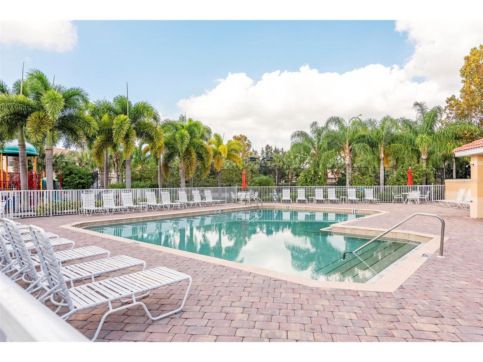 3860 82nd Avenue Circle E #101 Sarasota FL 34243 A4693400 image29