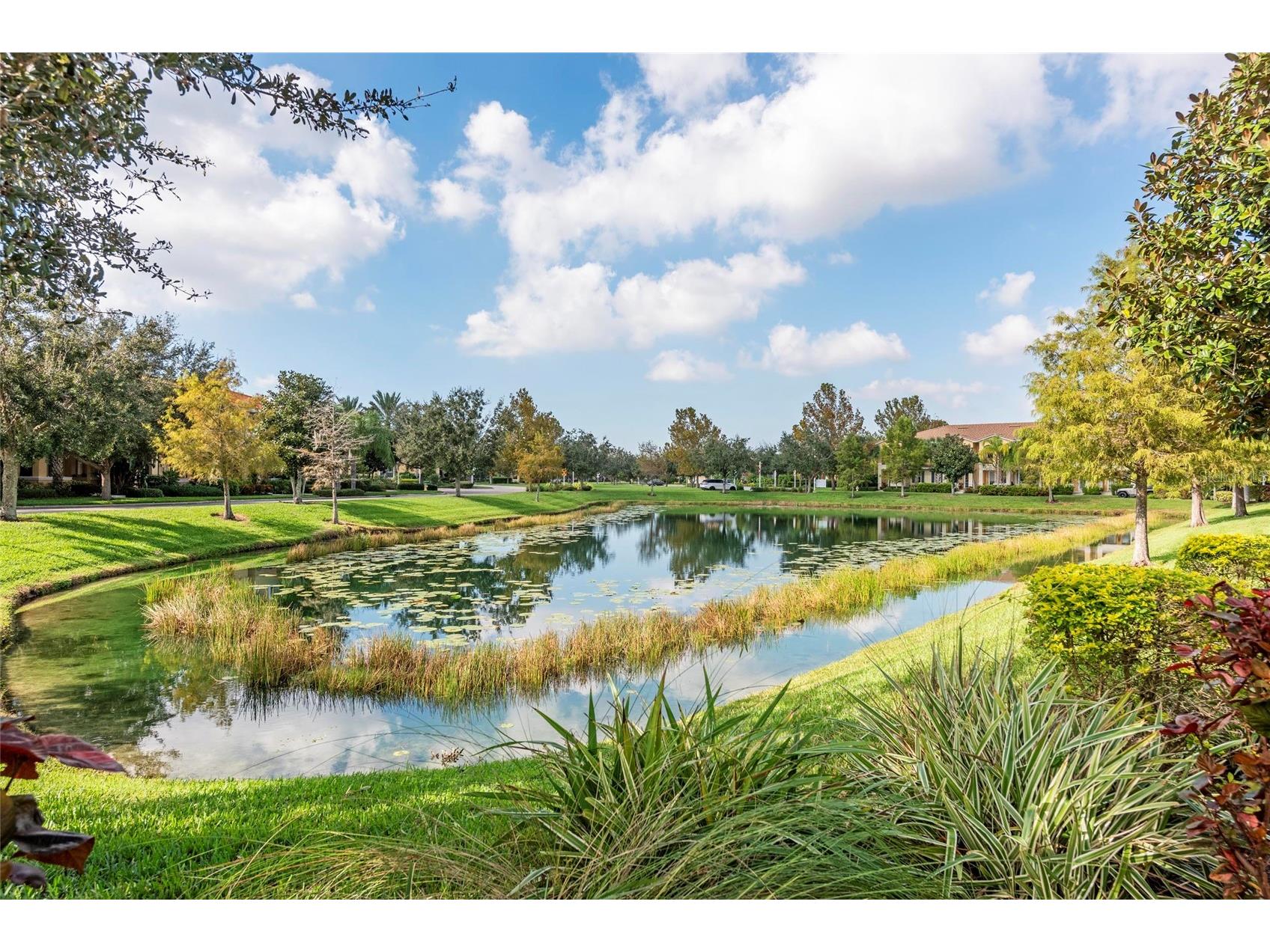 3860 82nd Avenue Circle E #101 Sarasota FL 34243 A4693400 image3