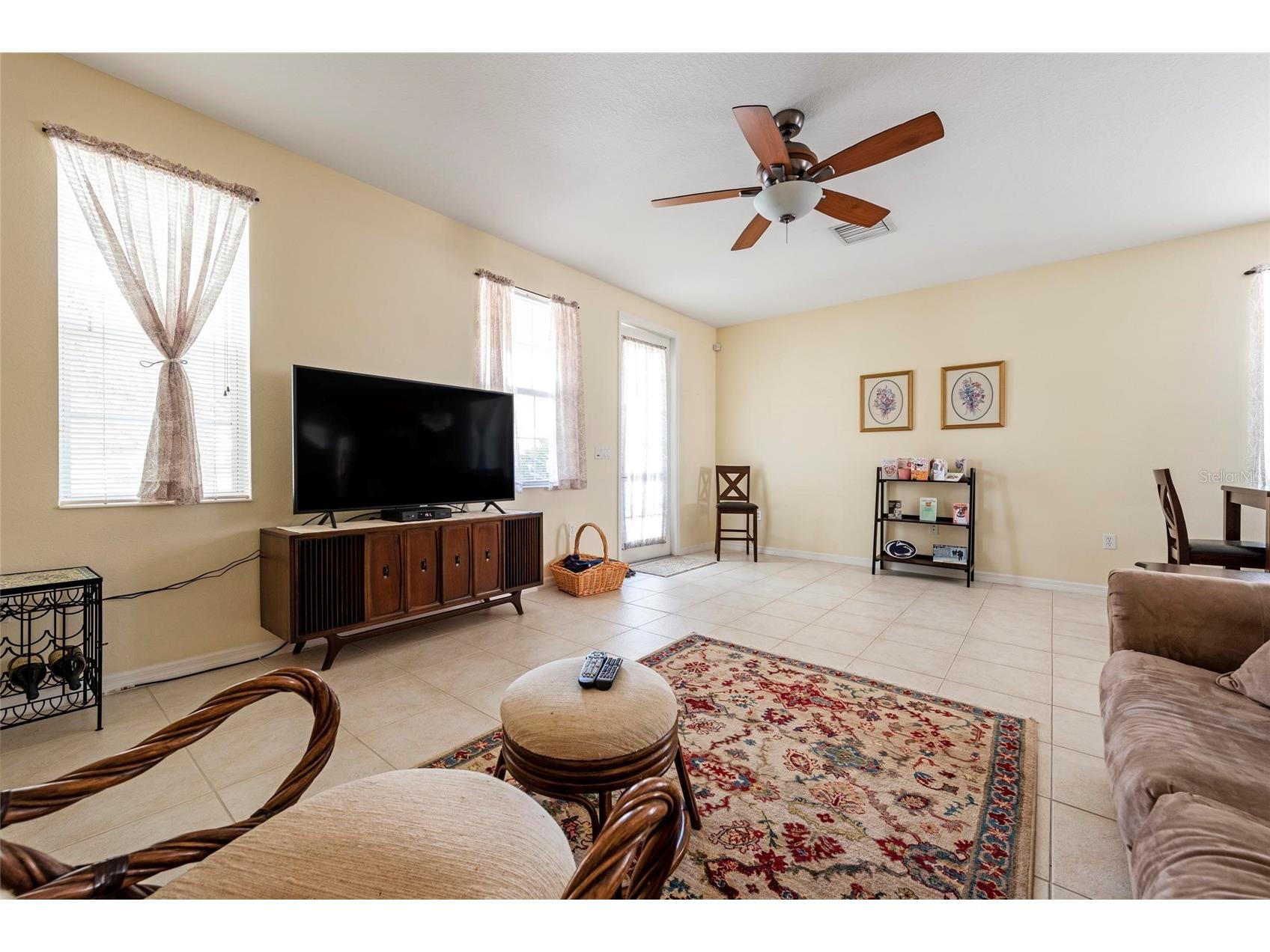 3860 82nd Avenue Circle E #101 Sarasota FL 34243 A4693400 image8