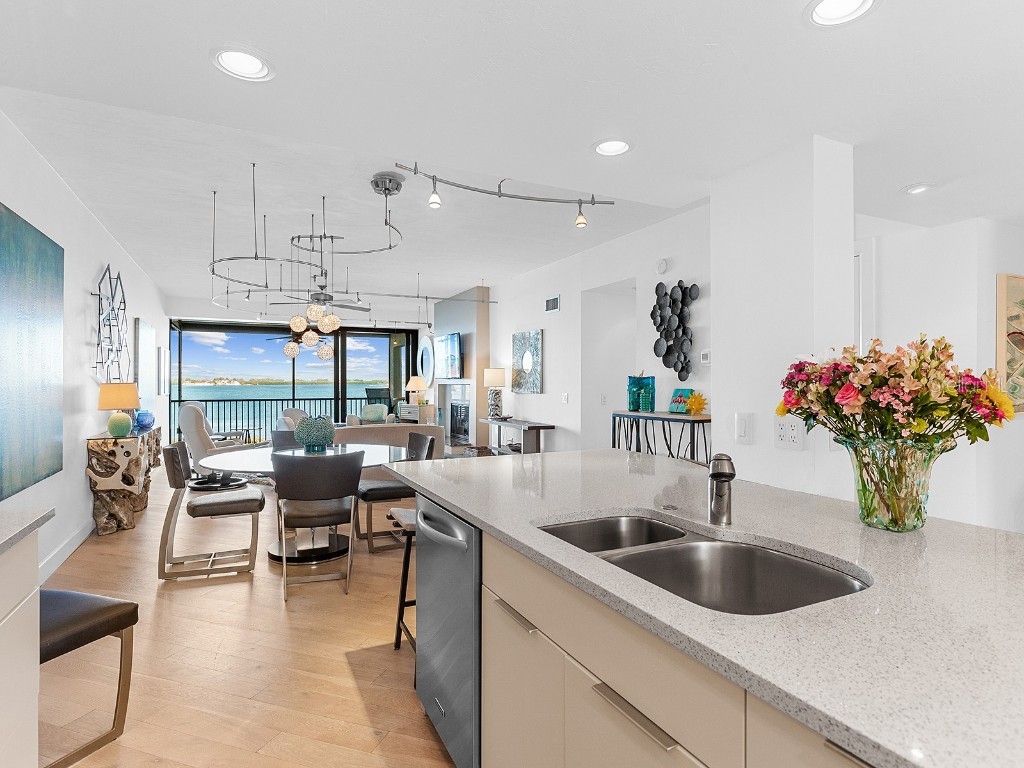 3860 Mariners Way #413 Cortez FL 34215 A4671239 image9