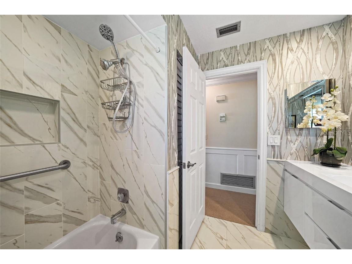 3861 El Poinier Court #8723 Sarasota FL 34232 C7517215 image21