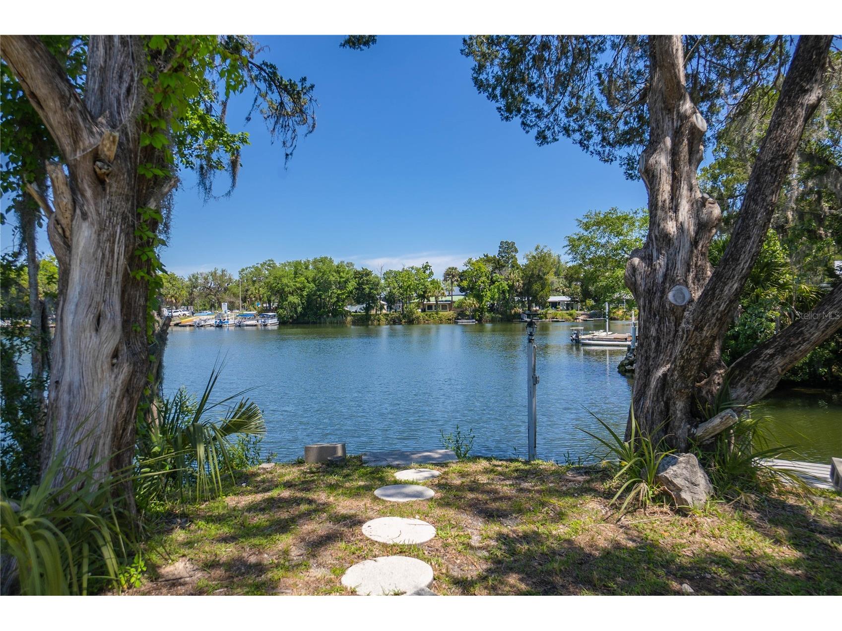 3861 N Ringdove Point Crystal River FL 34428 - INDIAN LAKE & CRYSTAL RIVER A4684422 image6