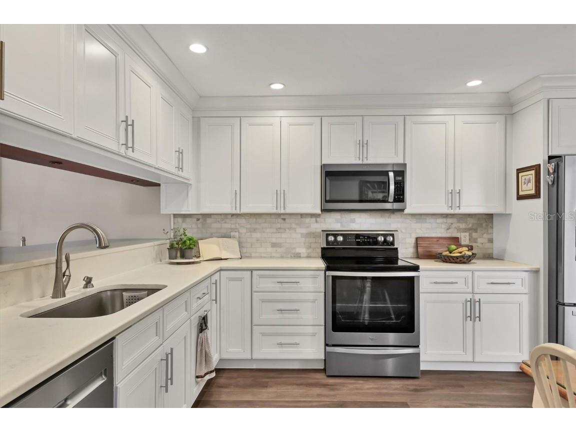 3861 Wilshire Circle W #115 Sarasota FL 34238 A4672936 image11