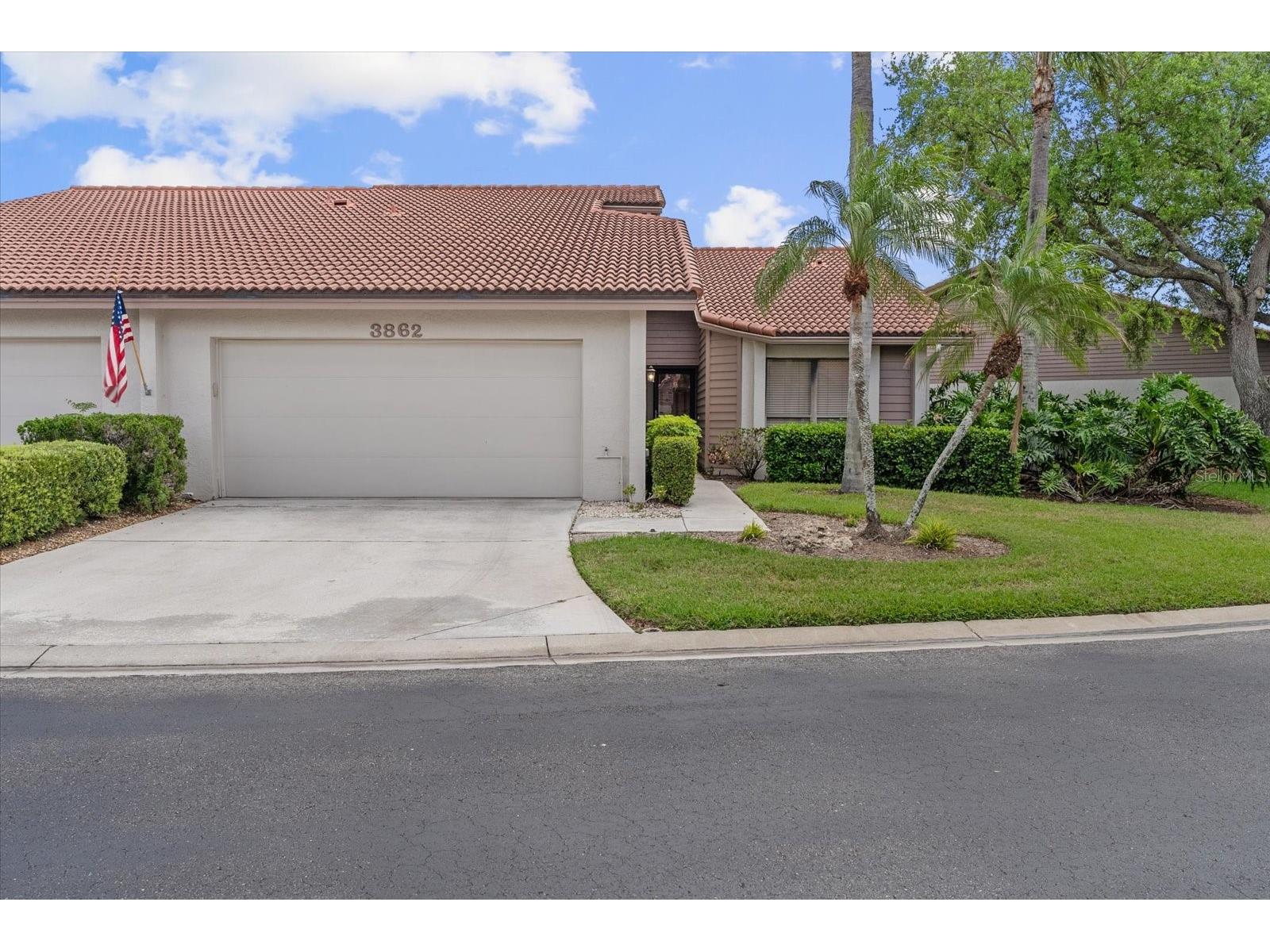 3862 Wilshire Circle W #107 Sarasota FL 34238 A4688140 image2
