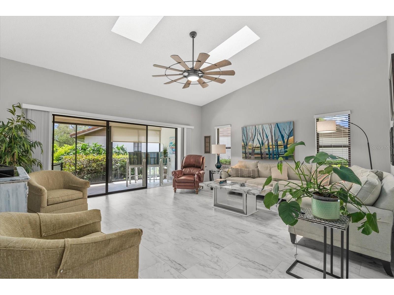 3862 Wilshire Circle W #107 Sarasota FL 34238 A4688140 image4