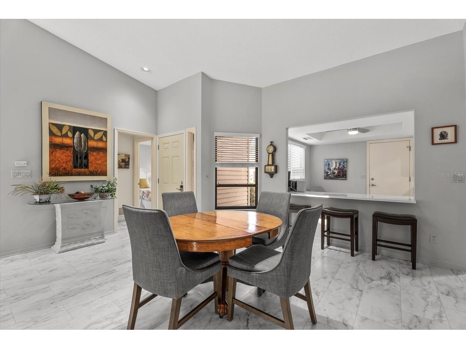 3862 Wilshire Circle W #107 Sarasota FL 34238 A4688140 image8