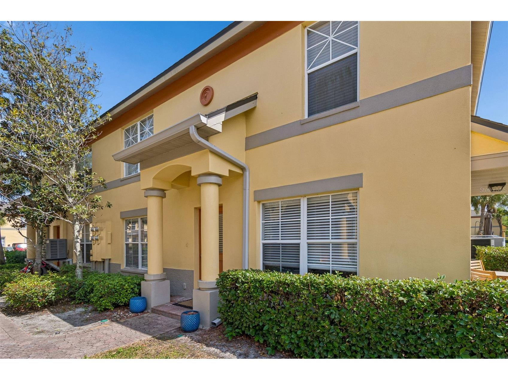 3863 Island Way Saint Petersburg FL 33705 TB8500294 image1