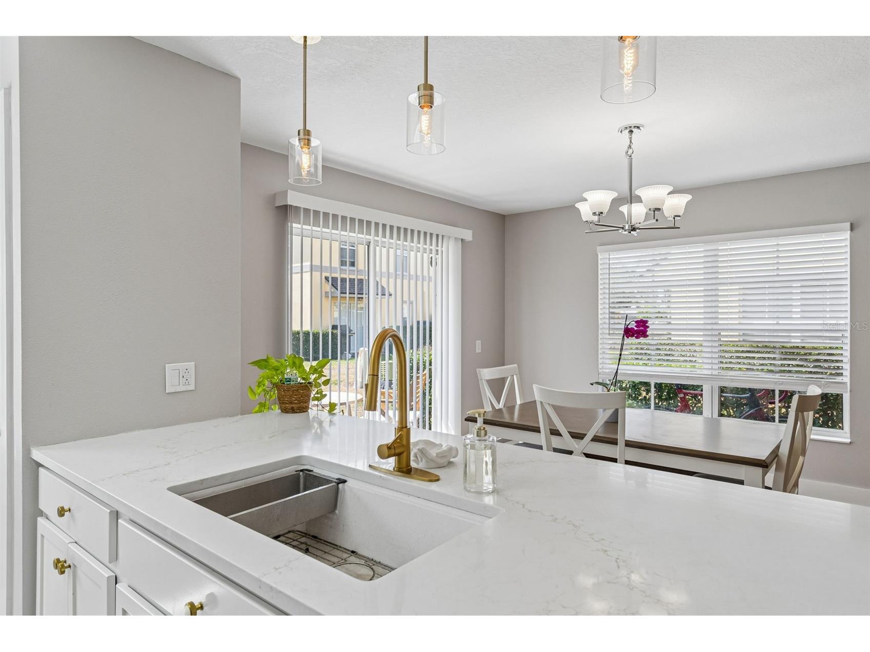 3863 Island Way Saint Petersburg FL 33705 TB8500294 image17