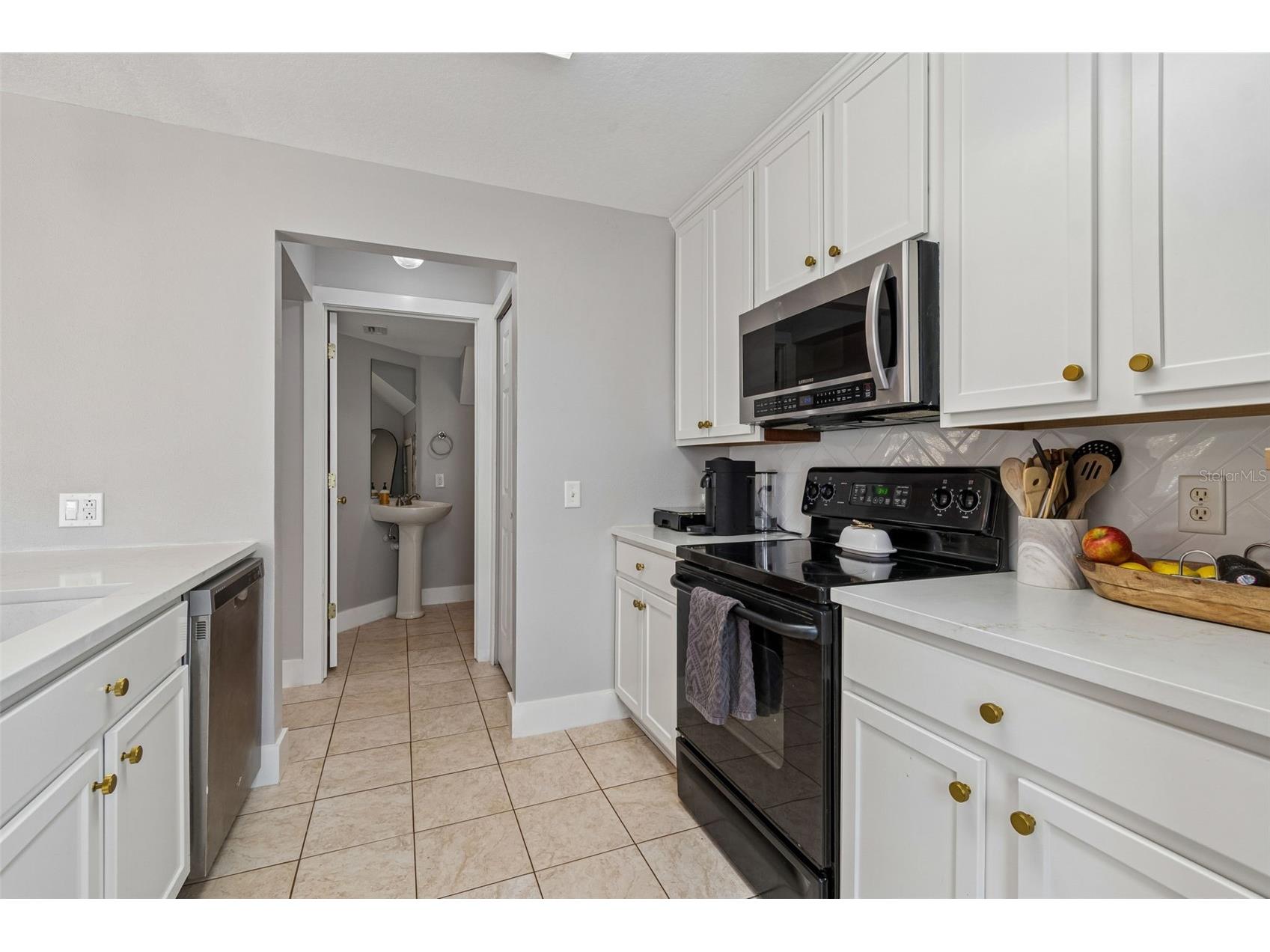 3863 Island Way Saint Petersburg FL 33705 TB8500294 image19