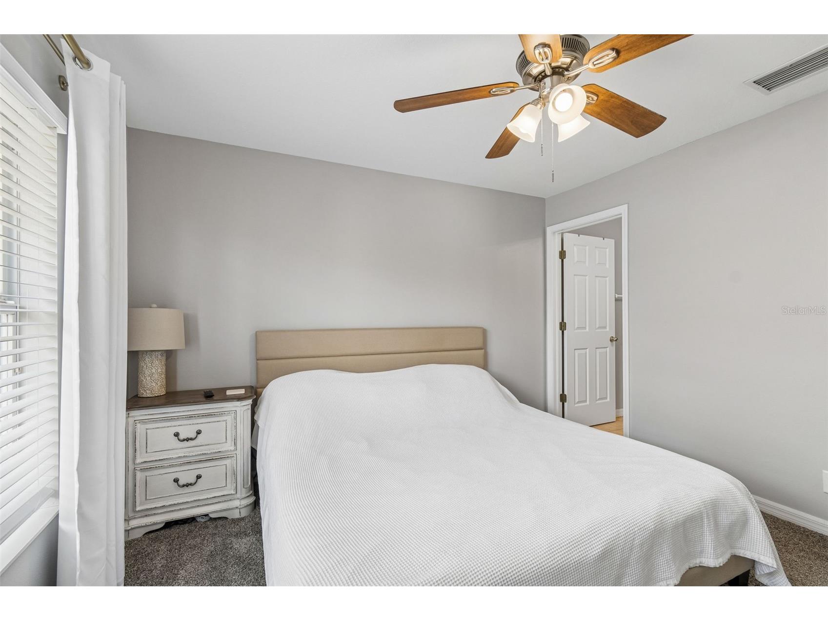 3863 Island Way Saint Petersburg FL 33705 TB8500294 image28