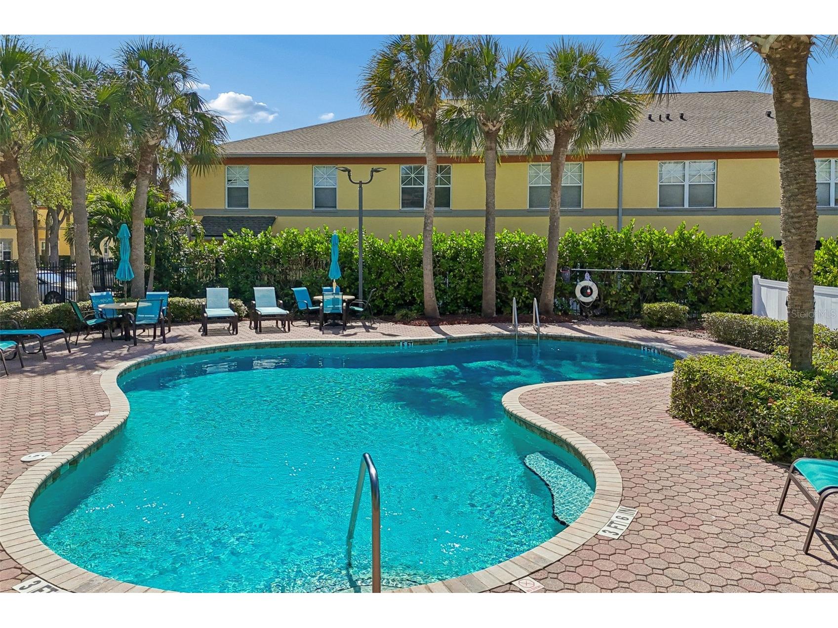 3863 Island Way Saint Petersburg FL 33705 TB8500294 image47