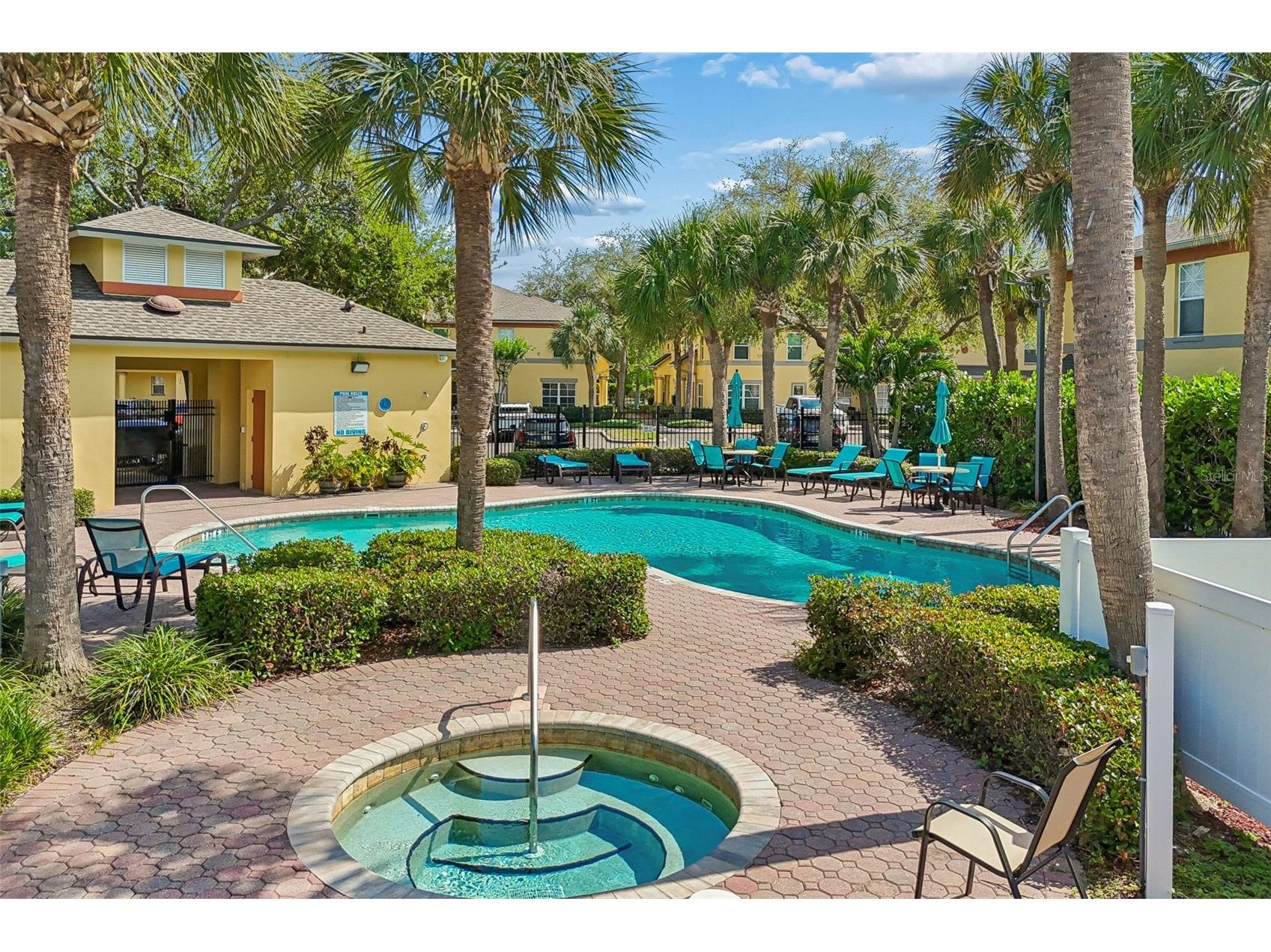 3863 Island Way Saint Petersburg FL 33705 TB8500294 image48